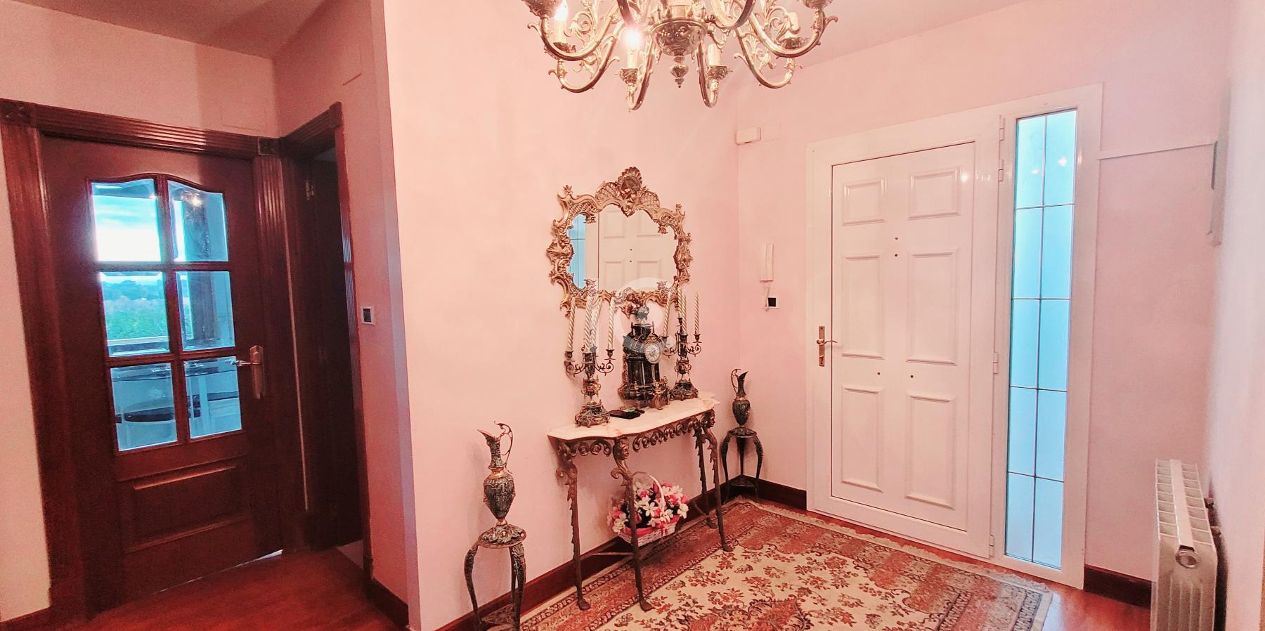 For sale of chalet in Plentzia