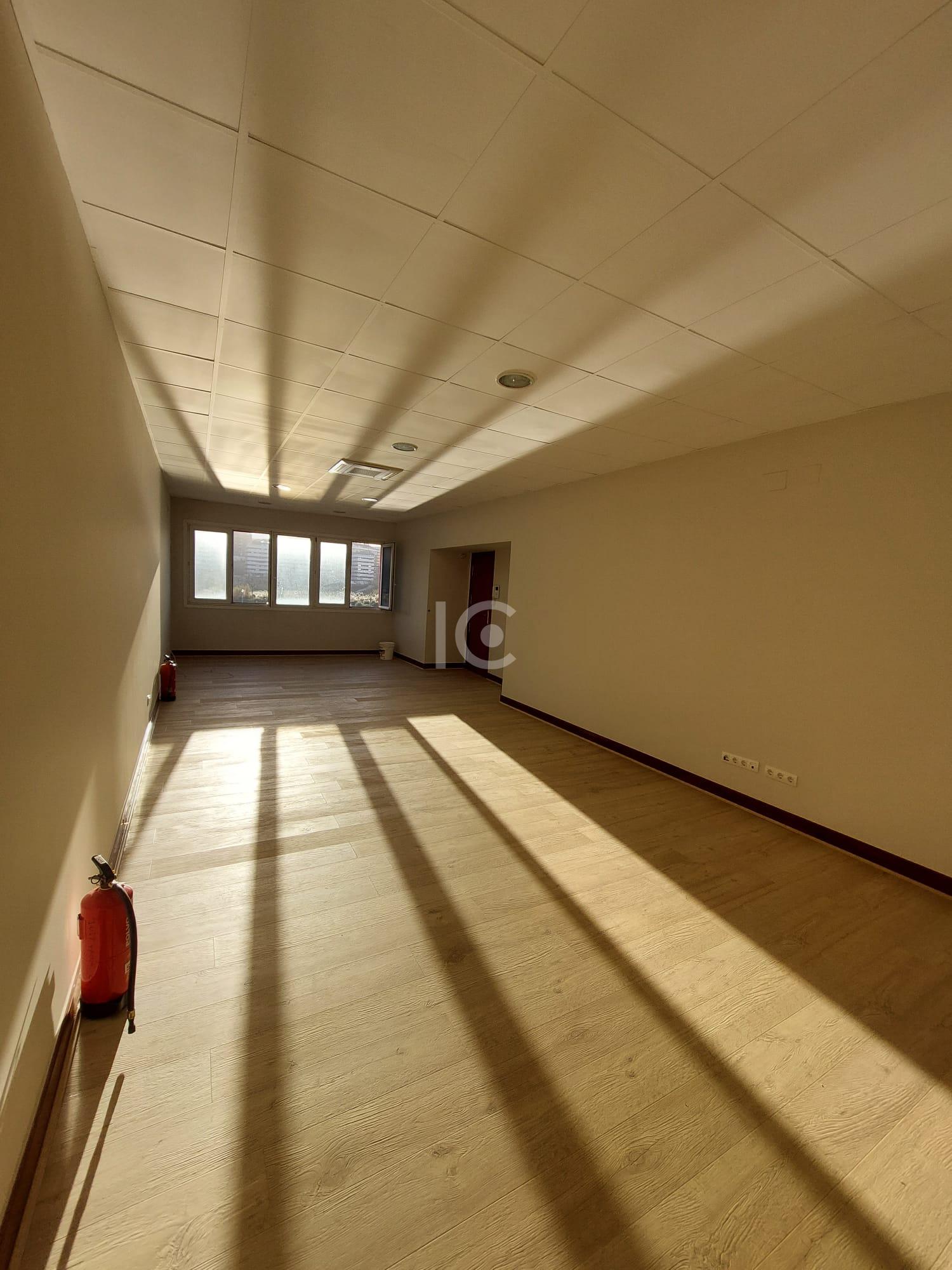 For sale of office in Erandio