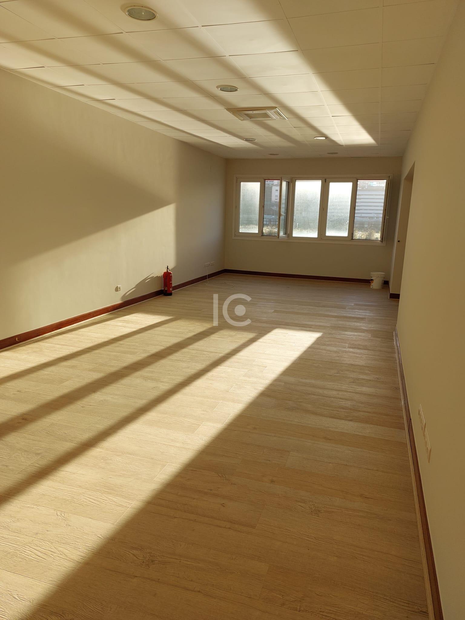 For sale of office in Erandio
