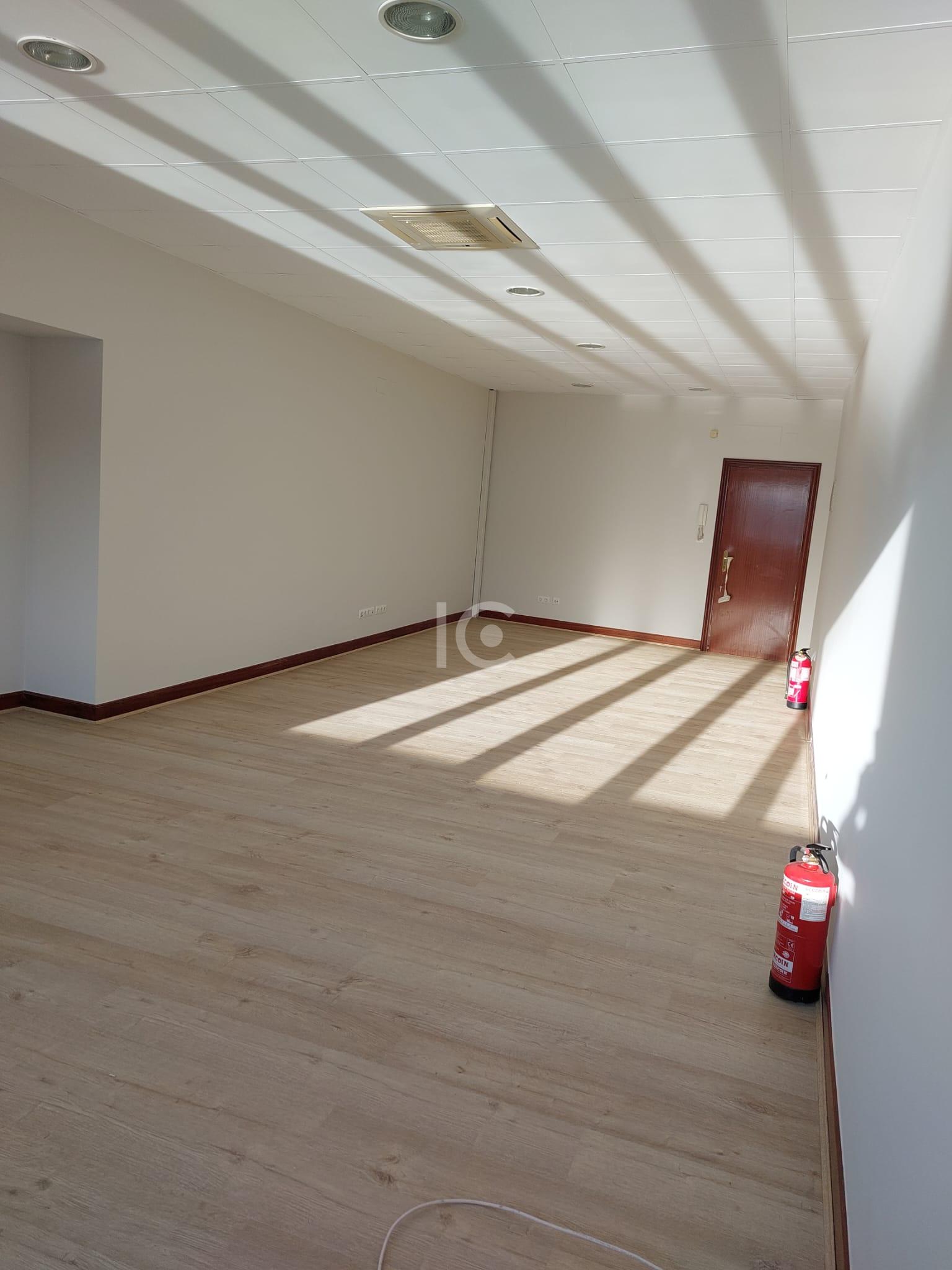 For sale of office in Erandio