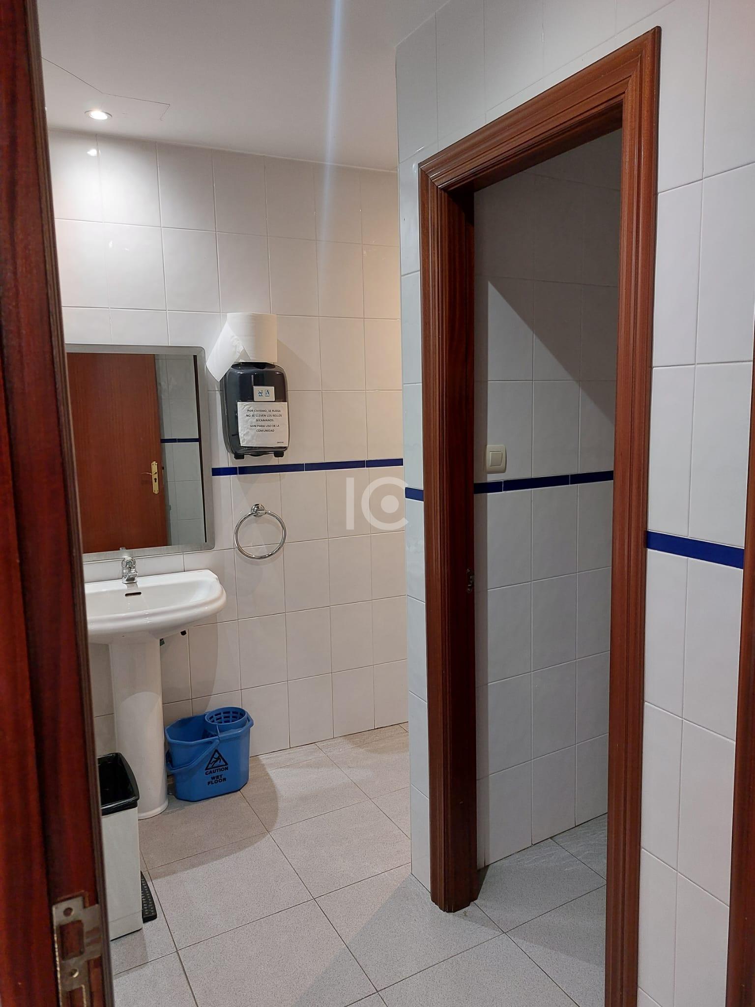 For sale of office in Erandio
