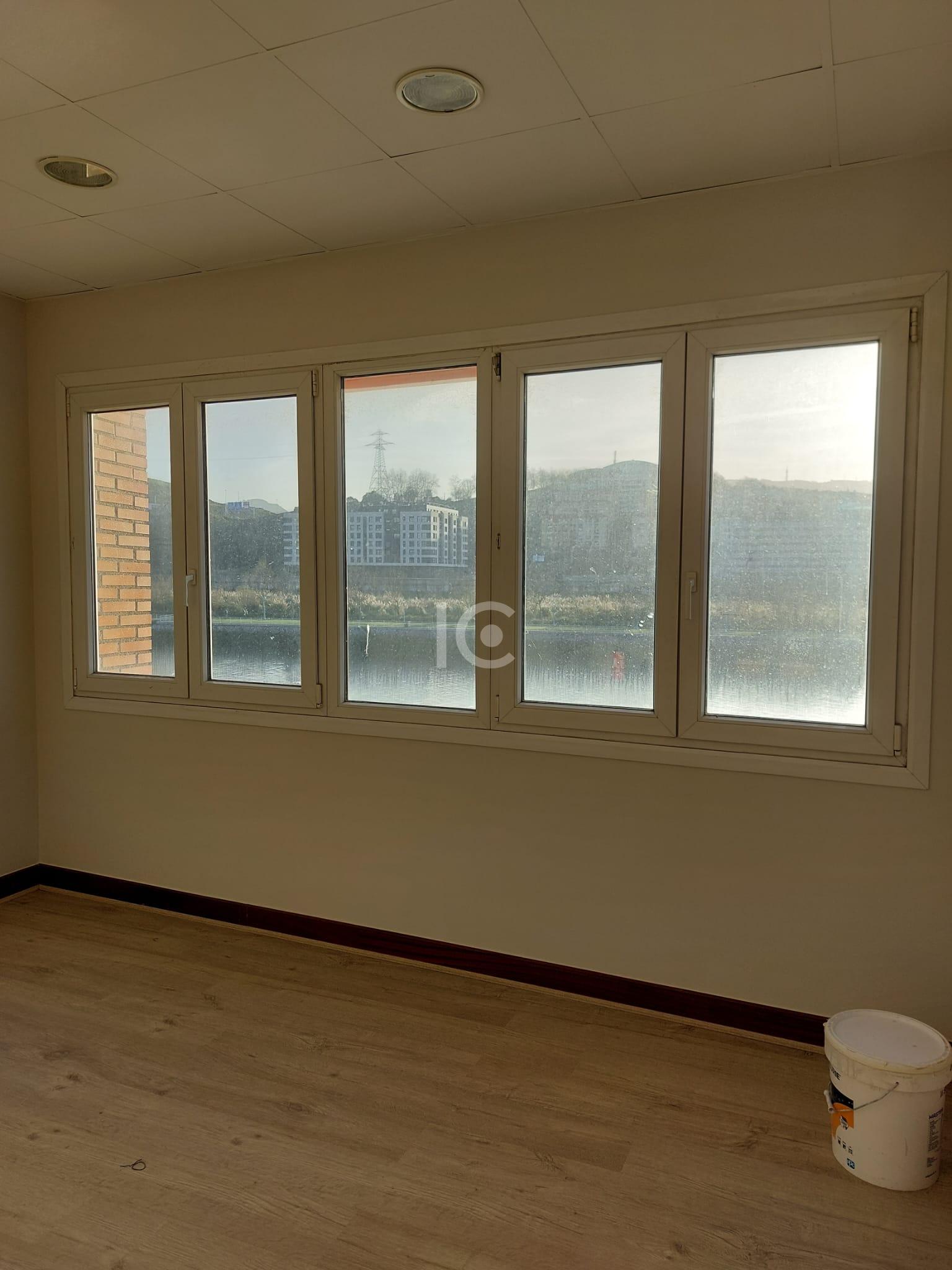 For sale of office in Erandio