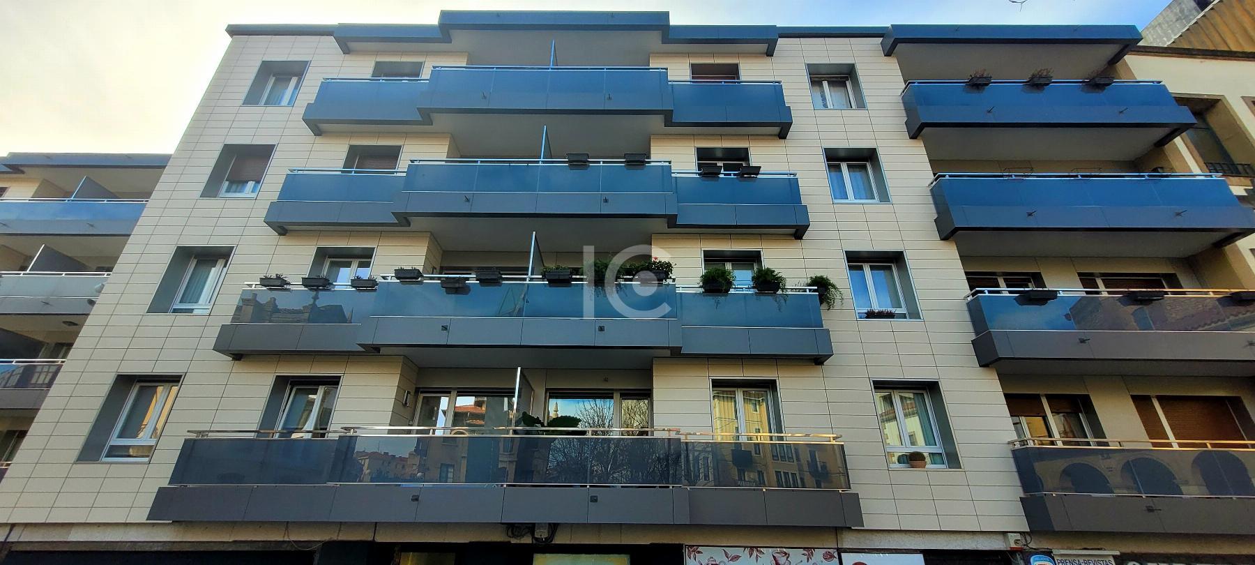 For sale of flat in Getxo