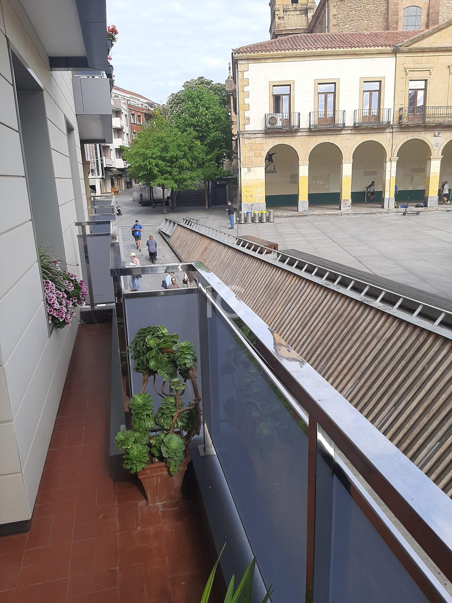 For sale of flat in Getxo