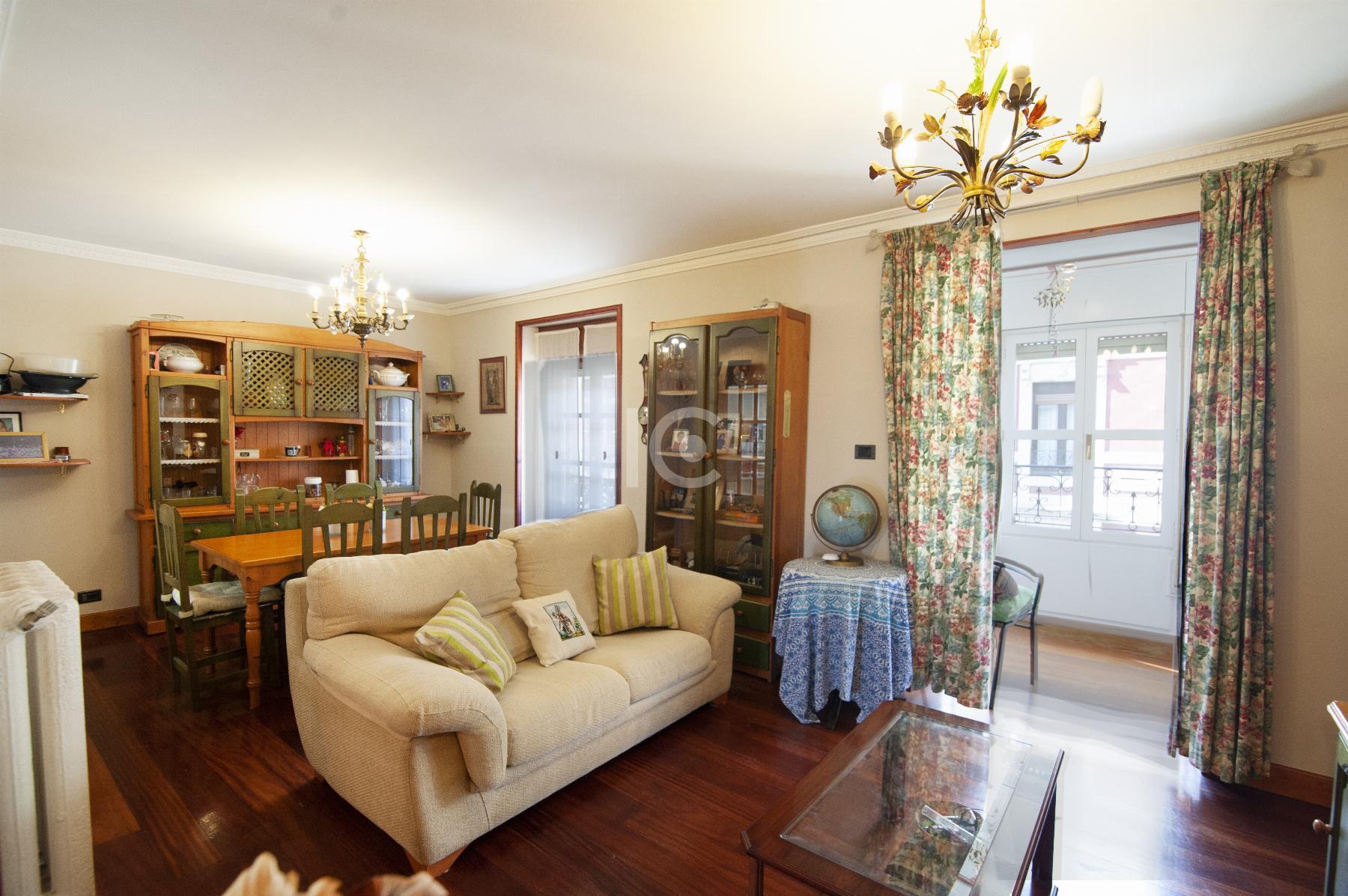 For sale of flat in Portugalete