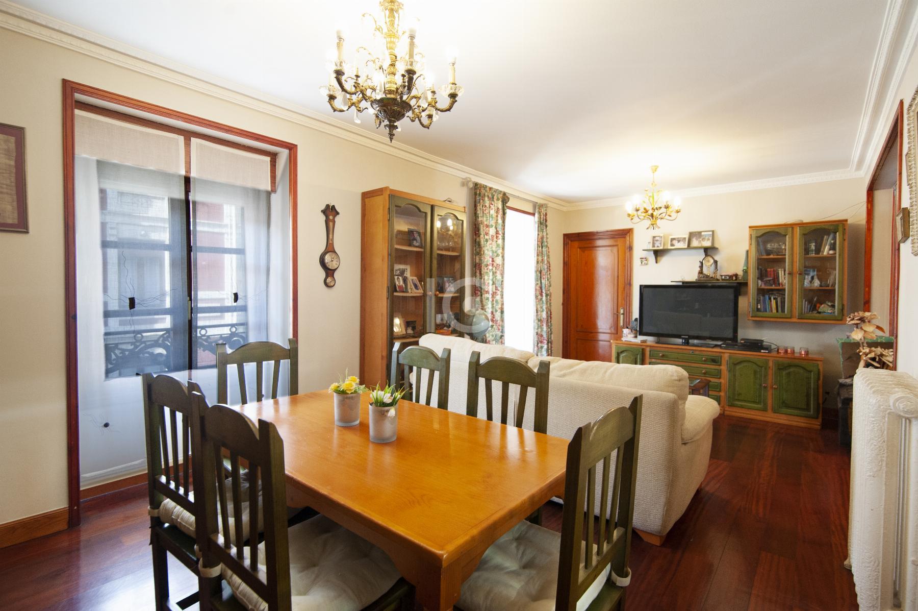 For sale of flat in Portugalete