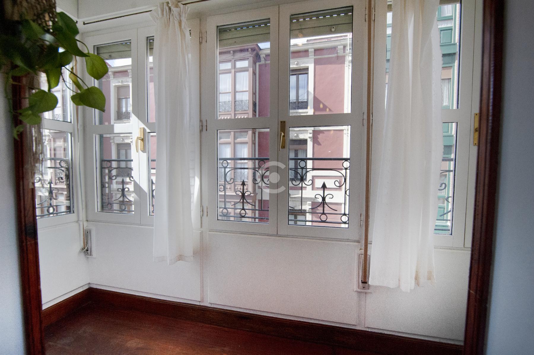 For sale of flat in Portugalete