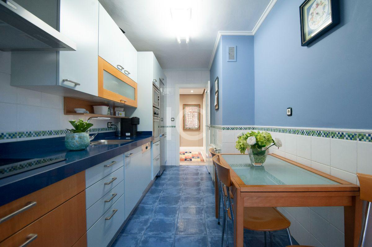 For sale of flat in Getxo