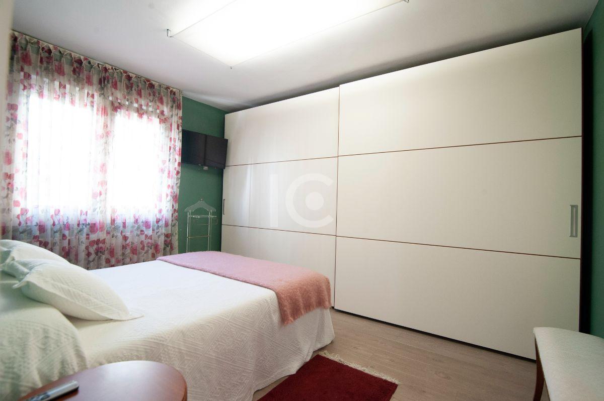 For sale of flat in Getxo