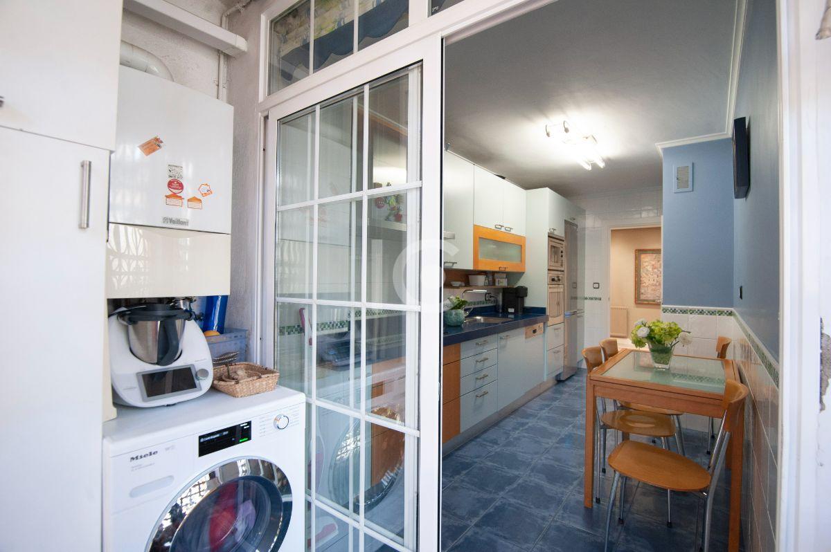 For sale of flat in Getxo