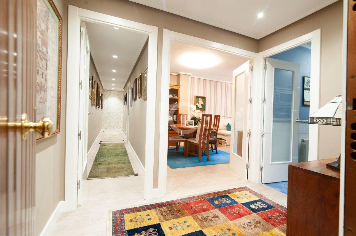 For sale of flat in Getxo