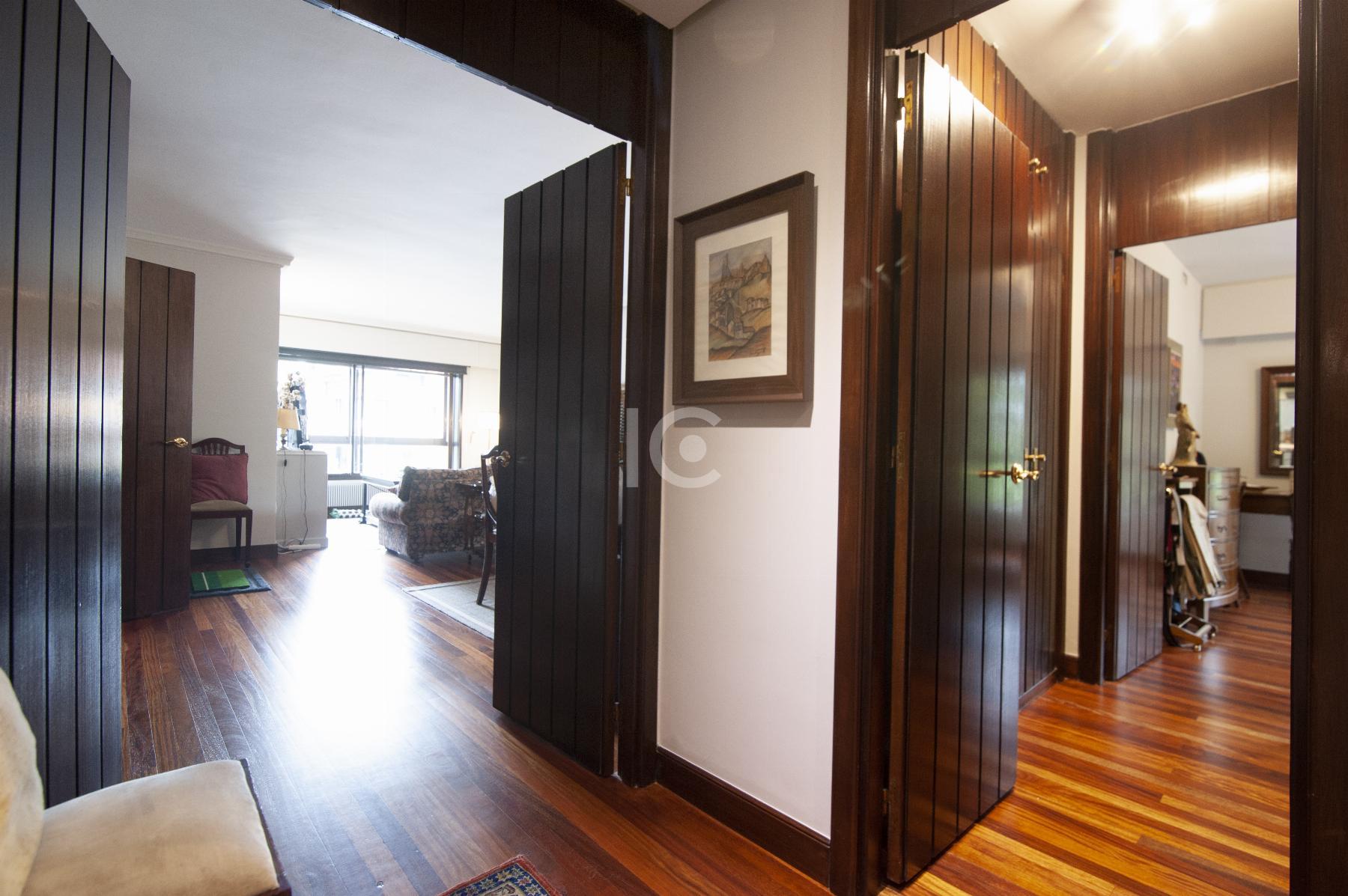 For sale of flat in Getxo