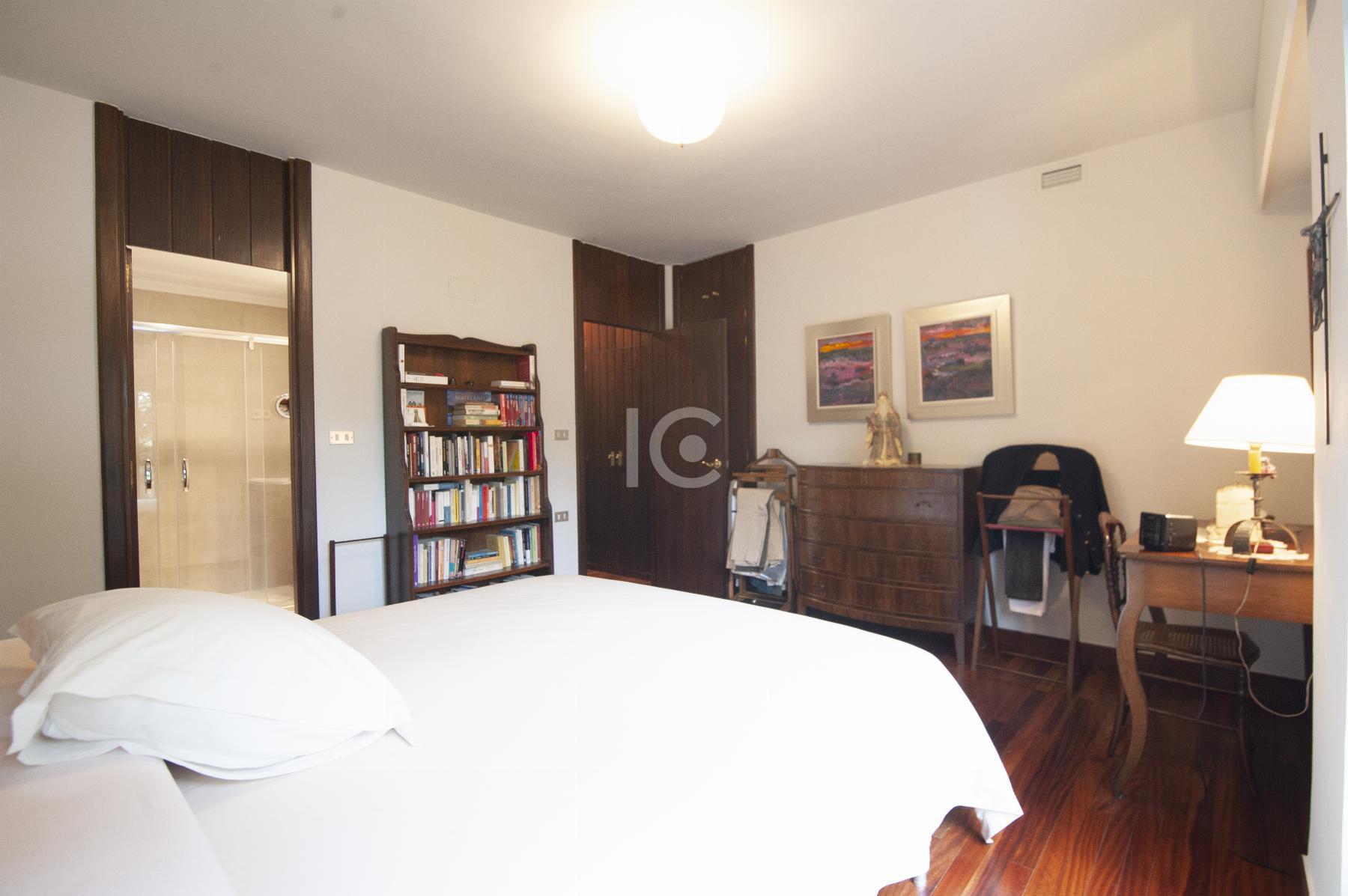 For sale of flat in Getxo