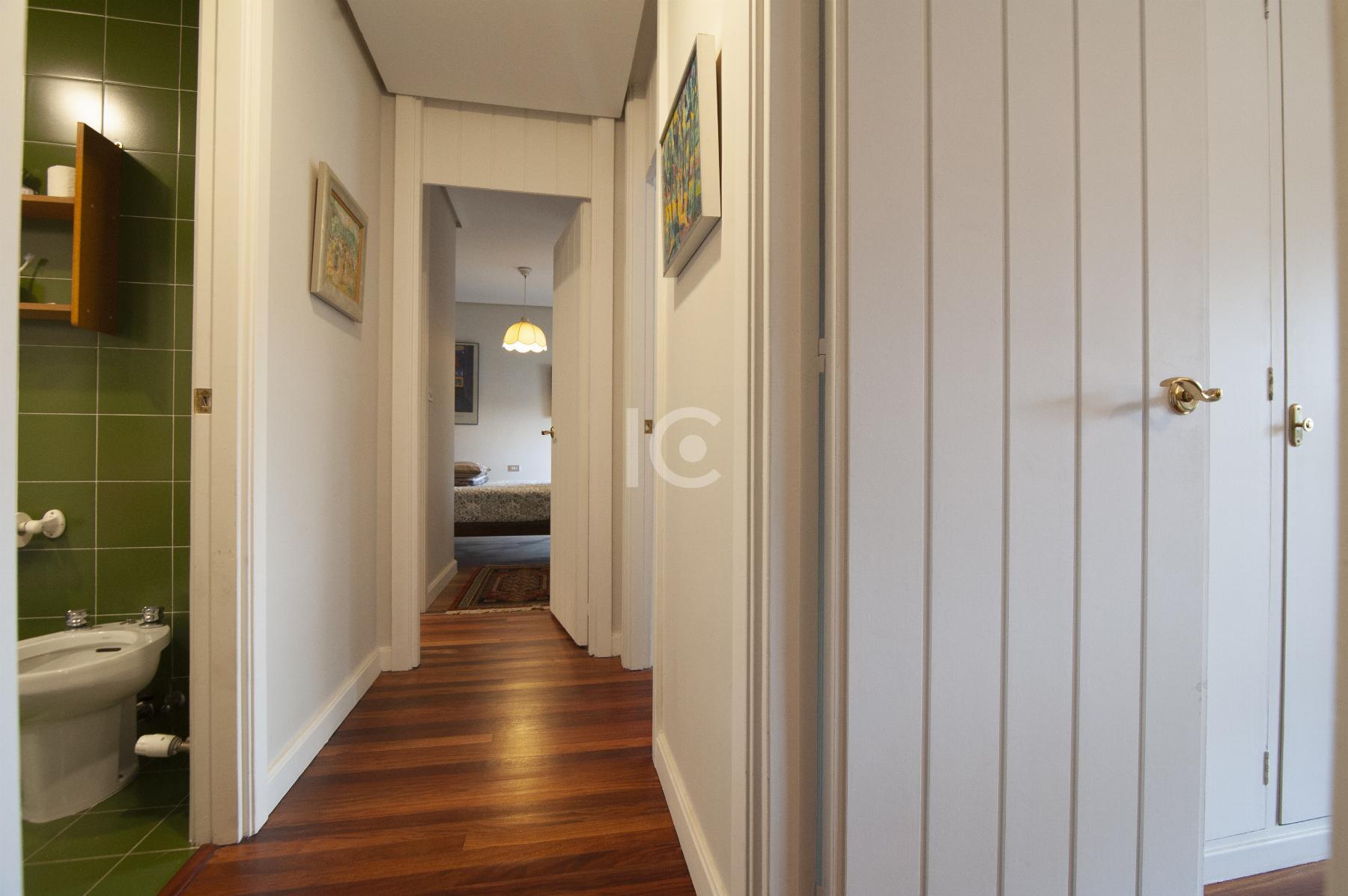 For sale of flat in Getxo