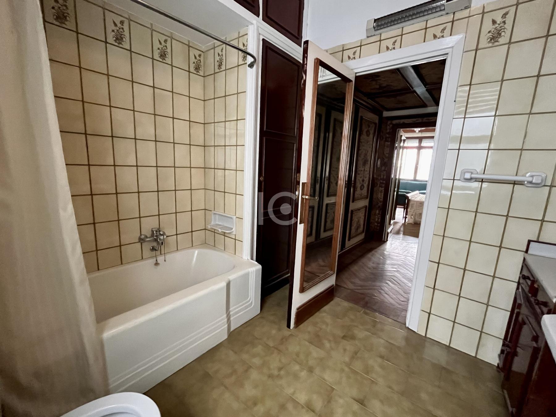 For sale of flat in Bilbao