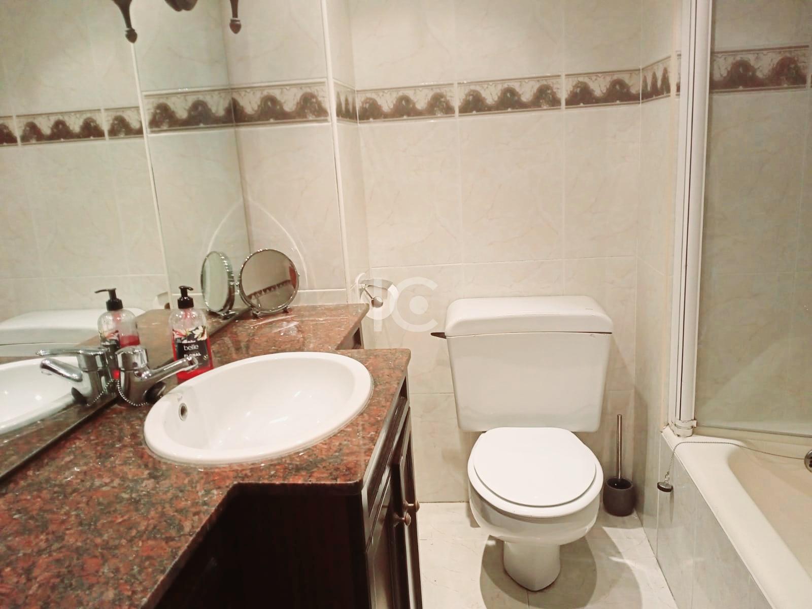 For sale of flat in Algorta