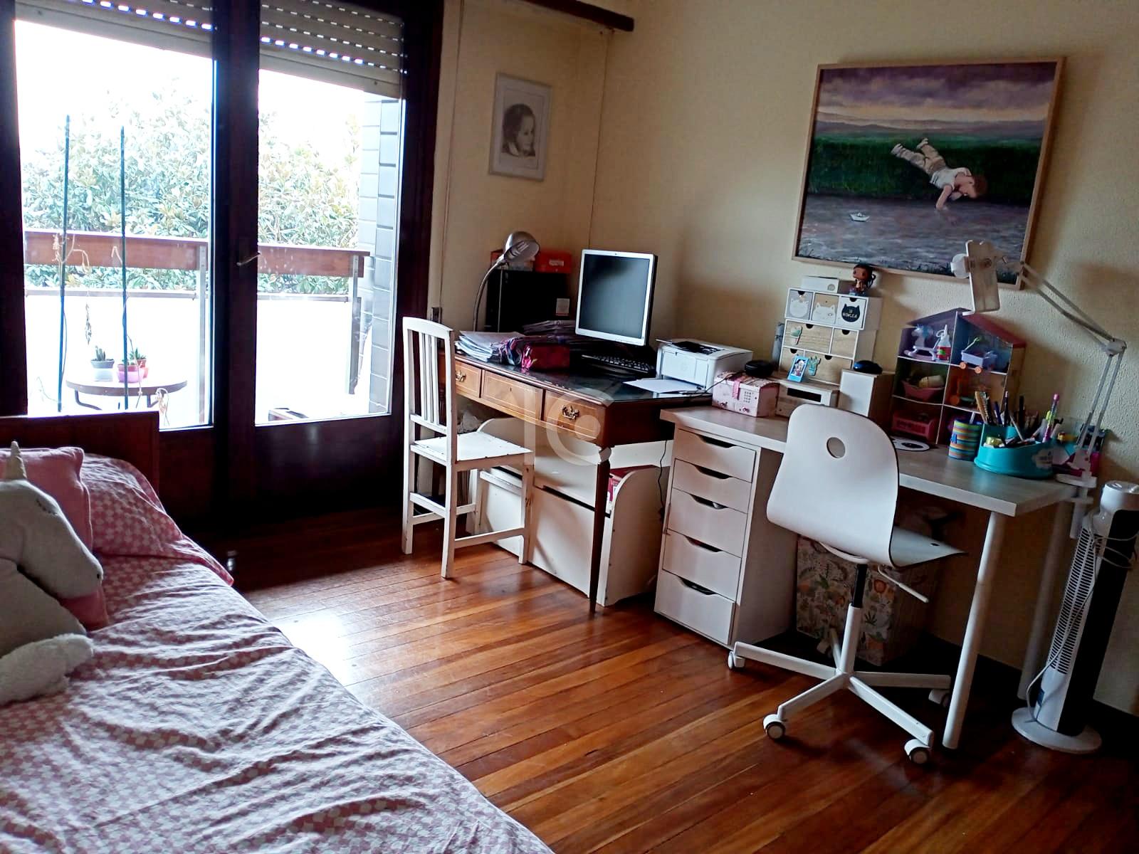 For sale of flat in Algorta