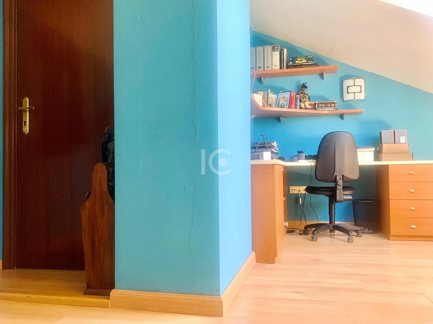 For sale of flat in Berango
