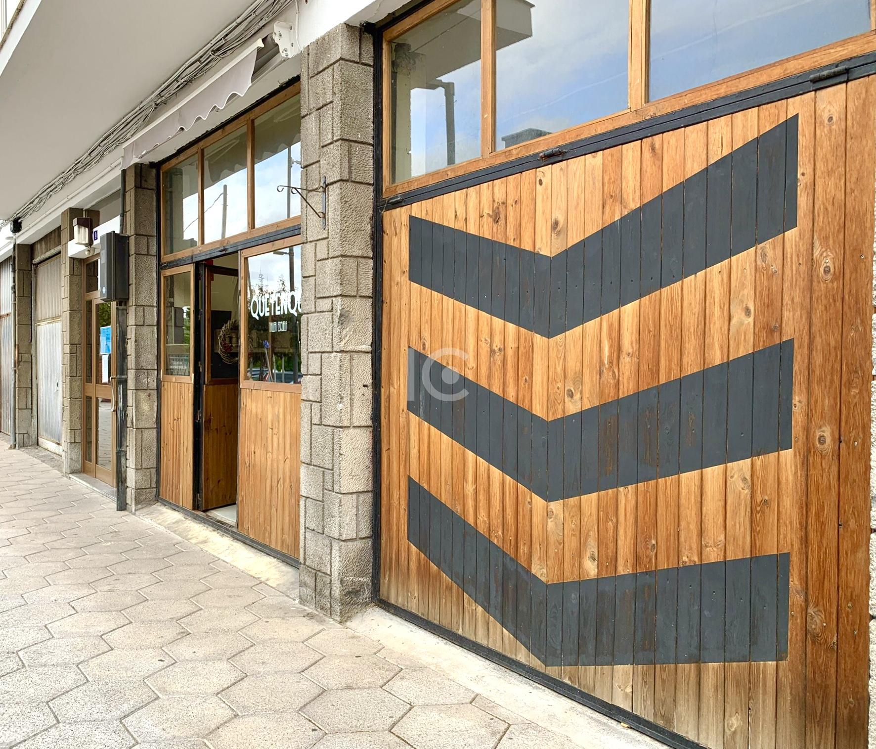 For sale of commercial in Berango