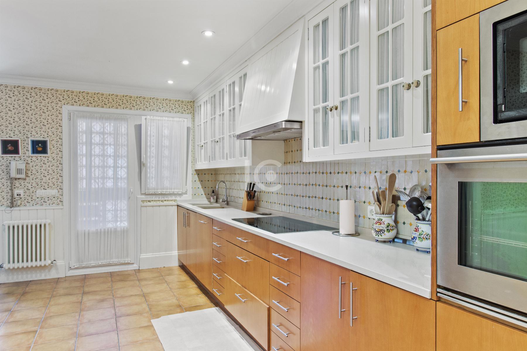 For sale of flat in Getxo