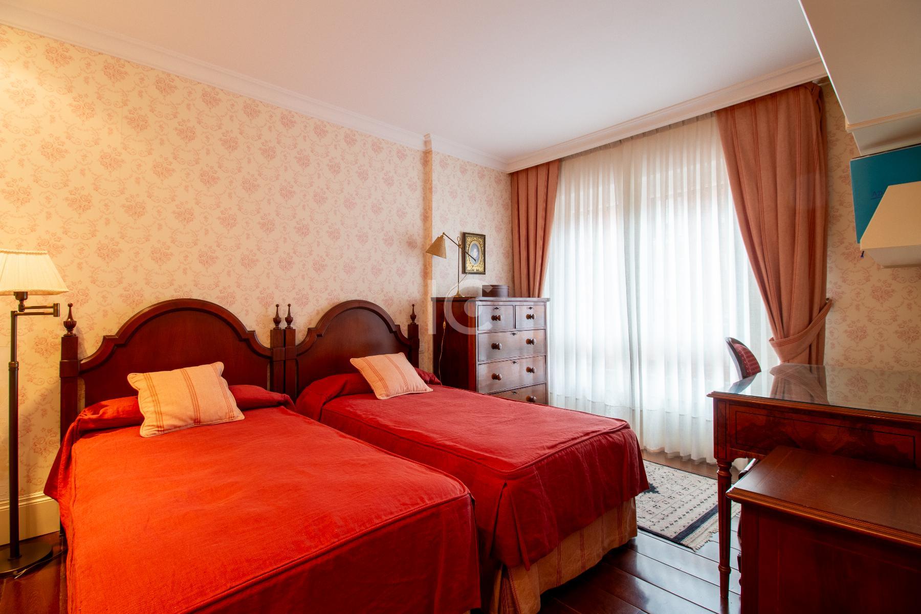 For sale of flat in Getxo