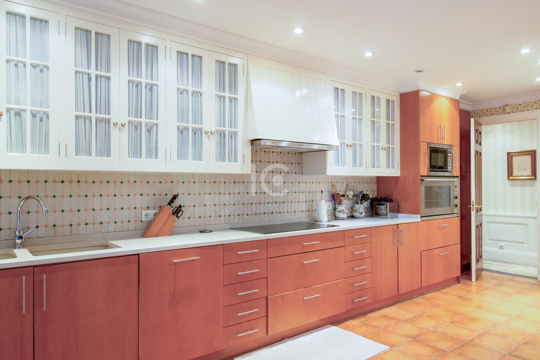 For sale of flat in Getxo