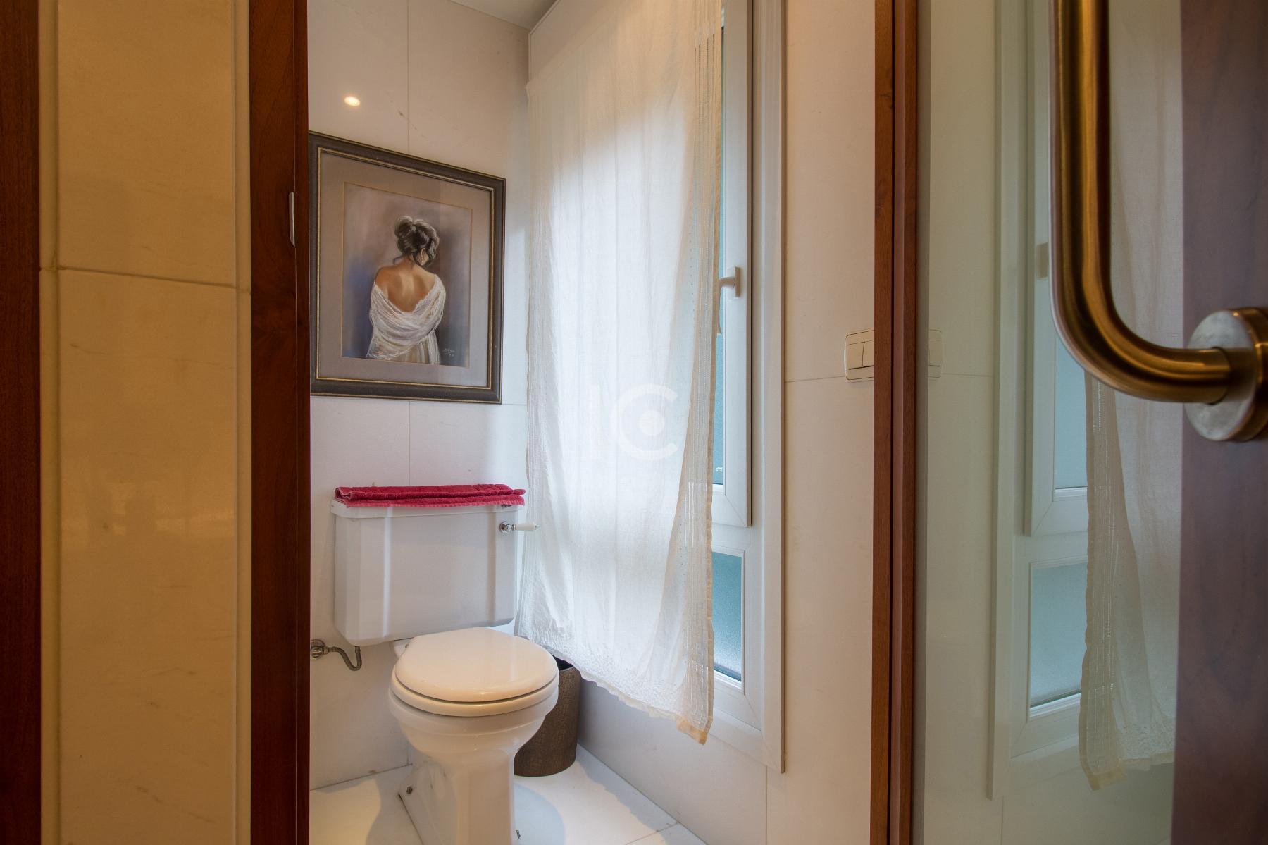 For sale of flat in Getxo