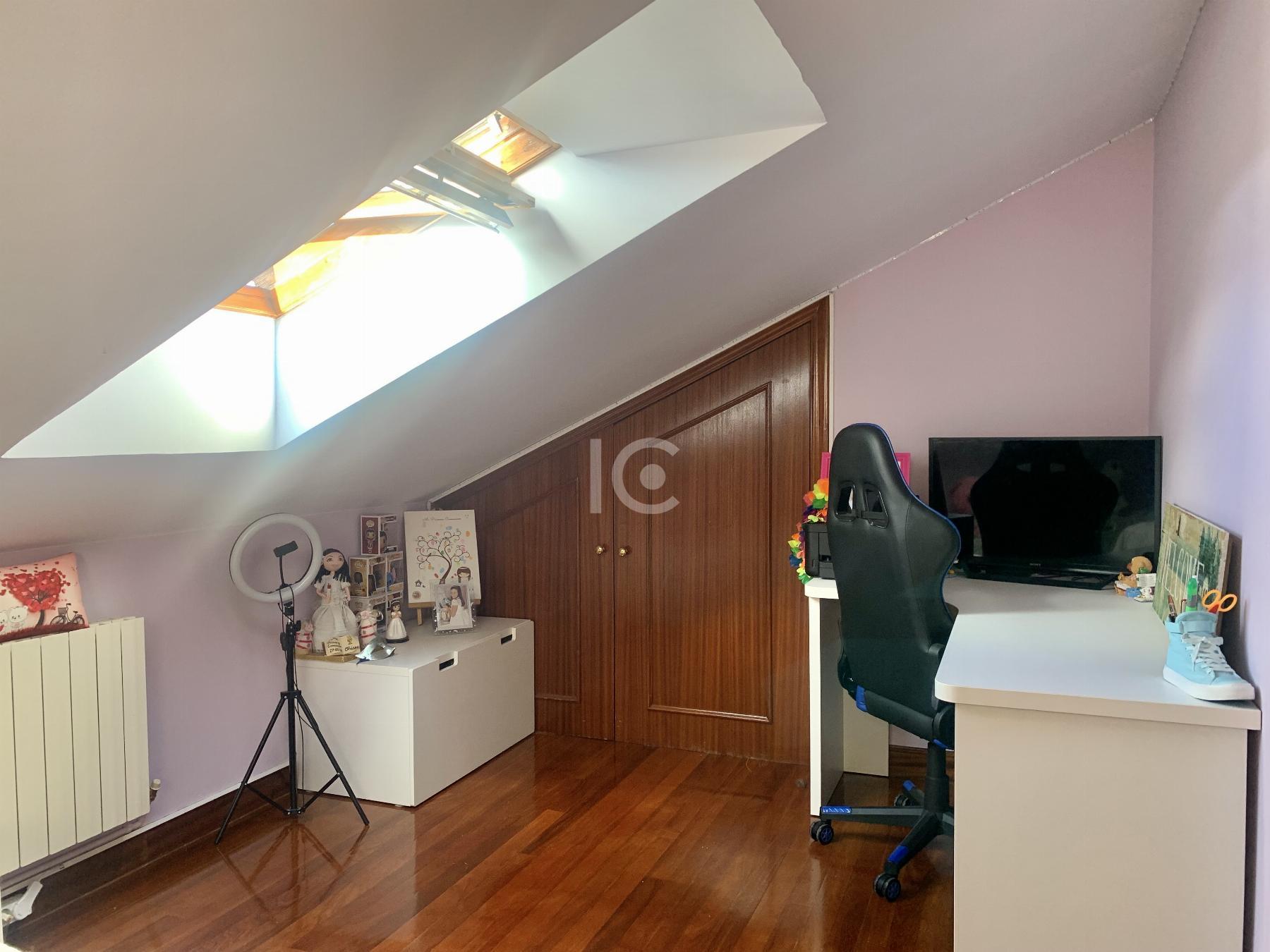 For sale of duplex in Castro-Urdiales