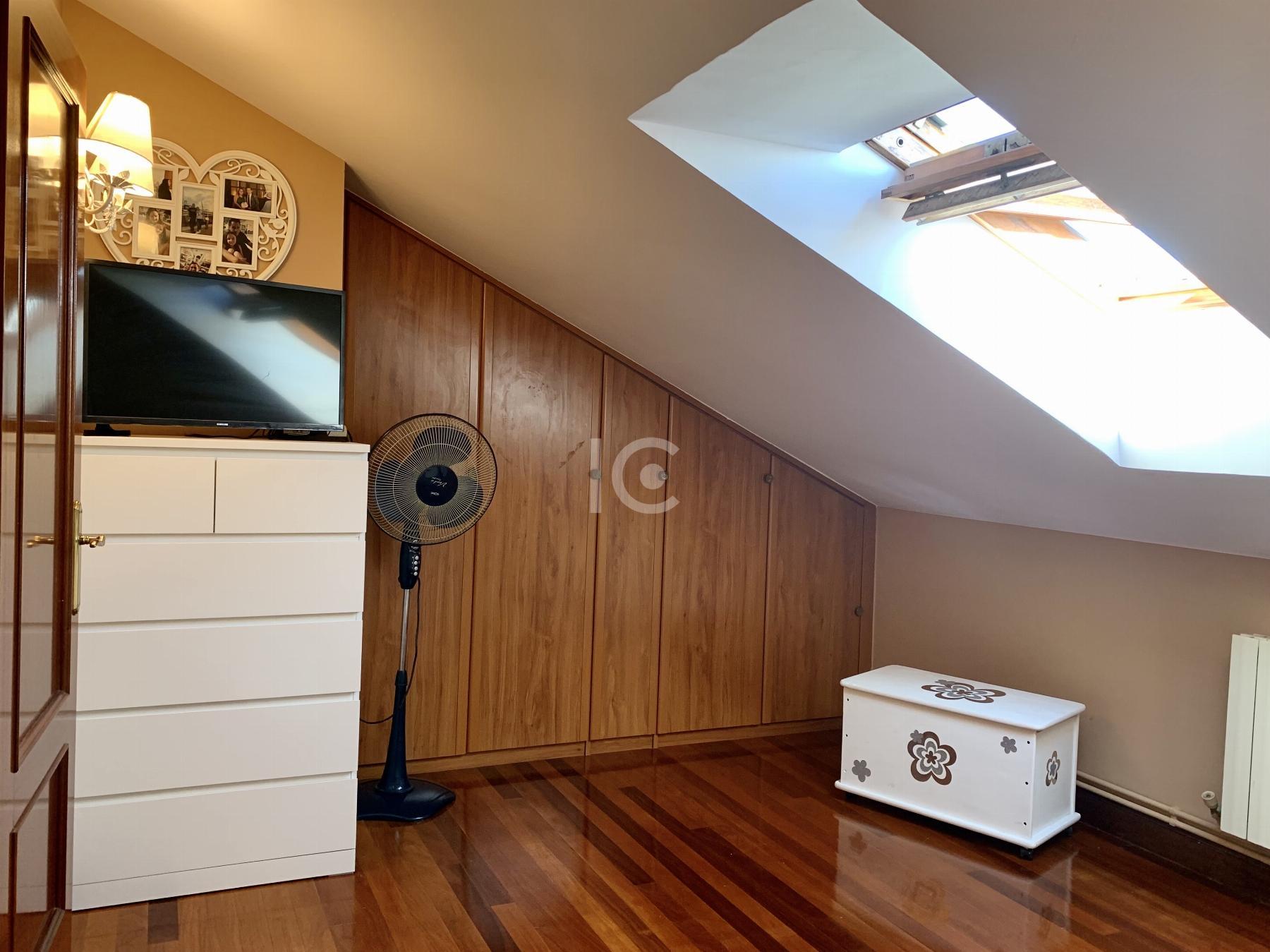 For sale of duplex in Castro-Urdiales