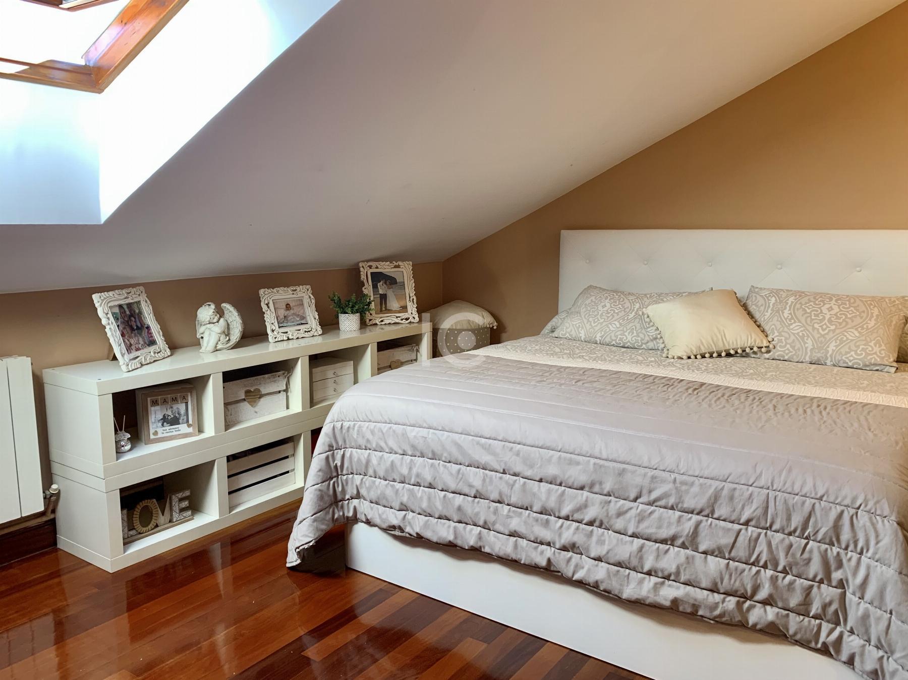 For sale of duplex in Castro-Urdiales