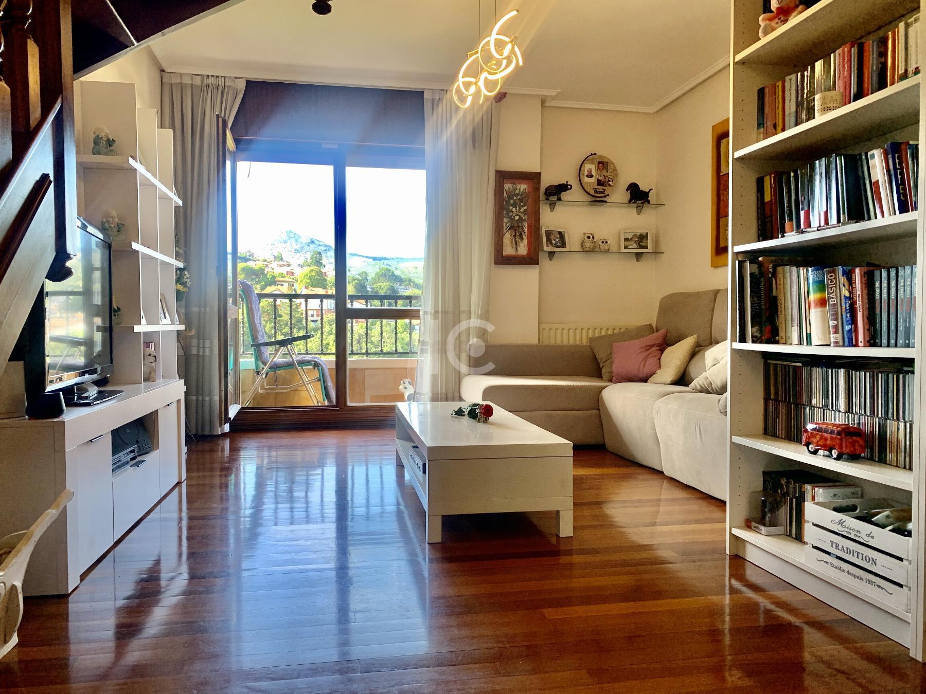 For sale of duplex in Castro-Urdiales