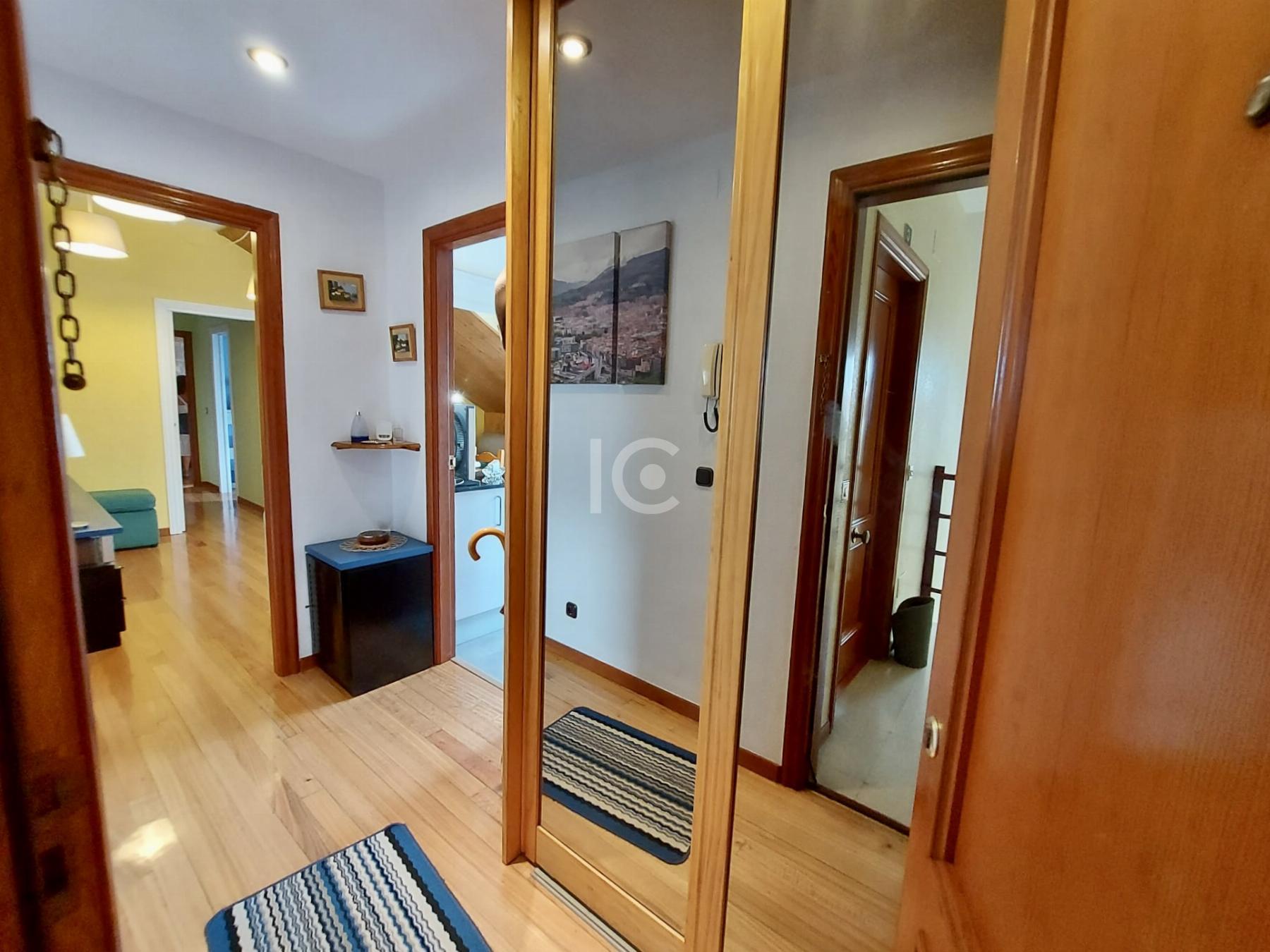 For sale of flat in Somo