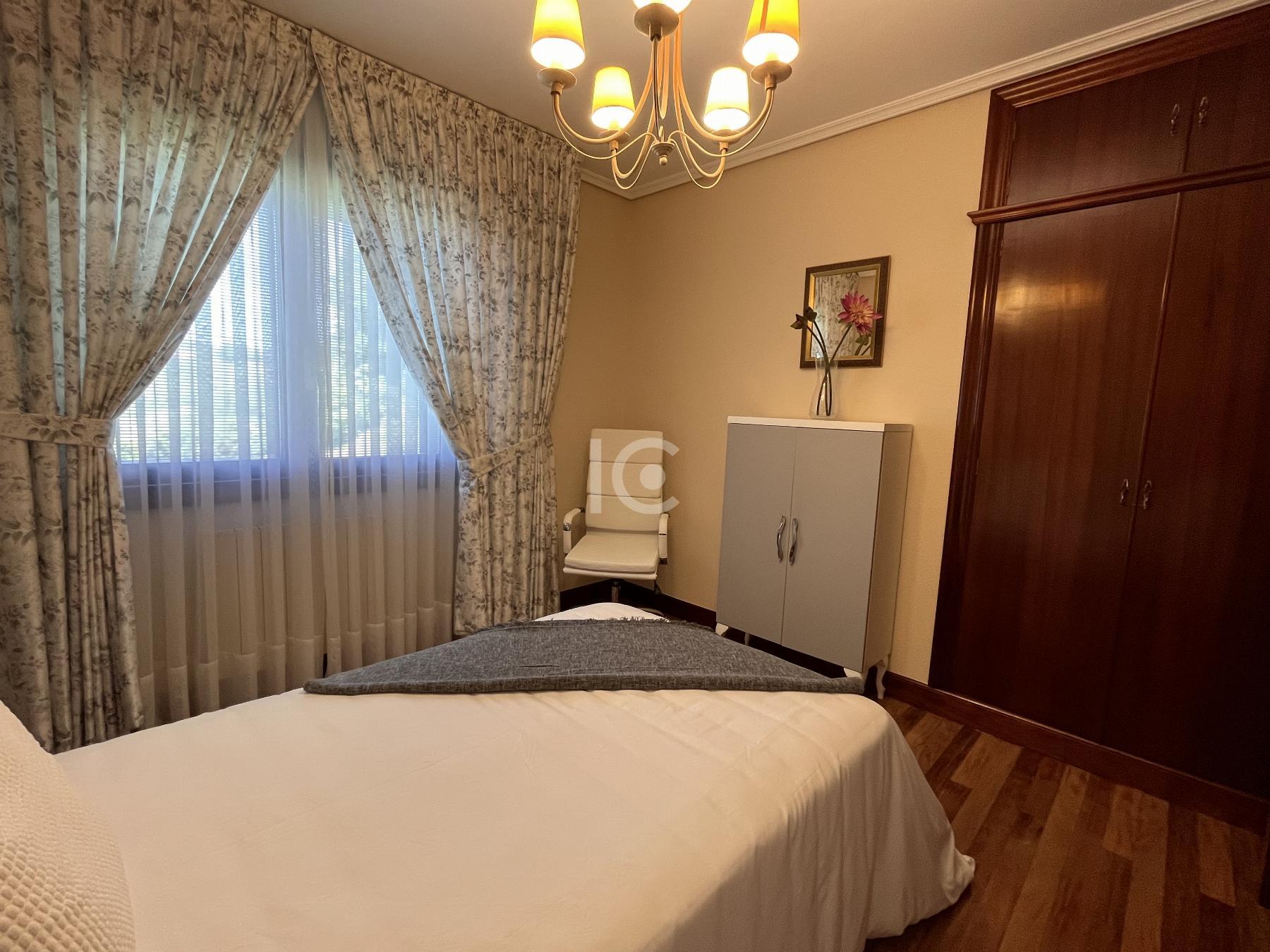 For sale of chalet in Leioa