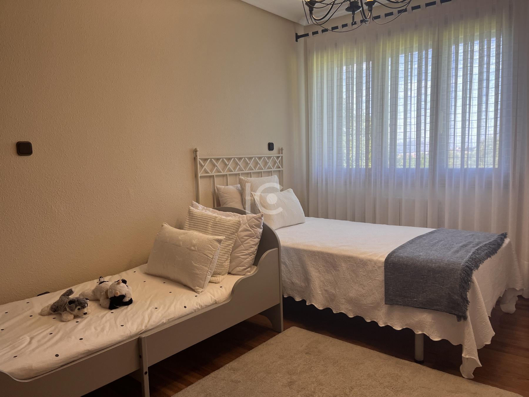 For sale of chalet in Leioa