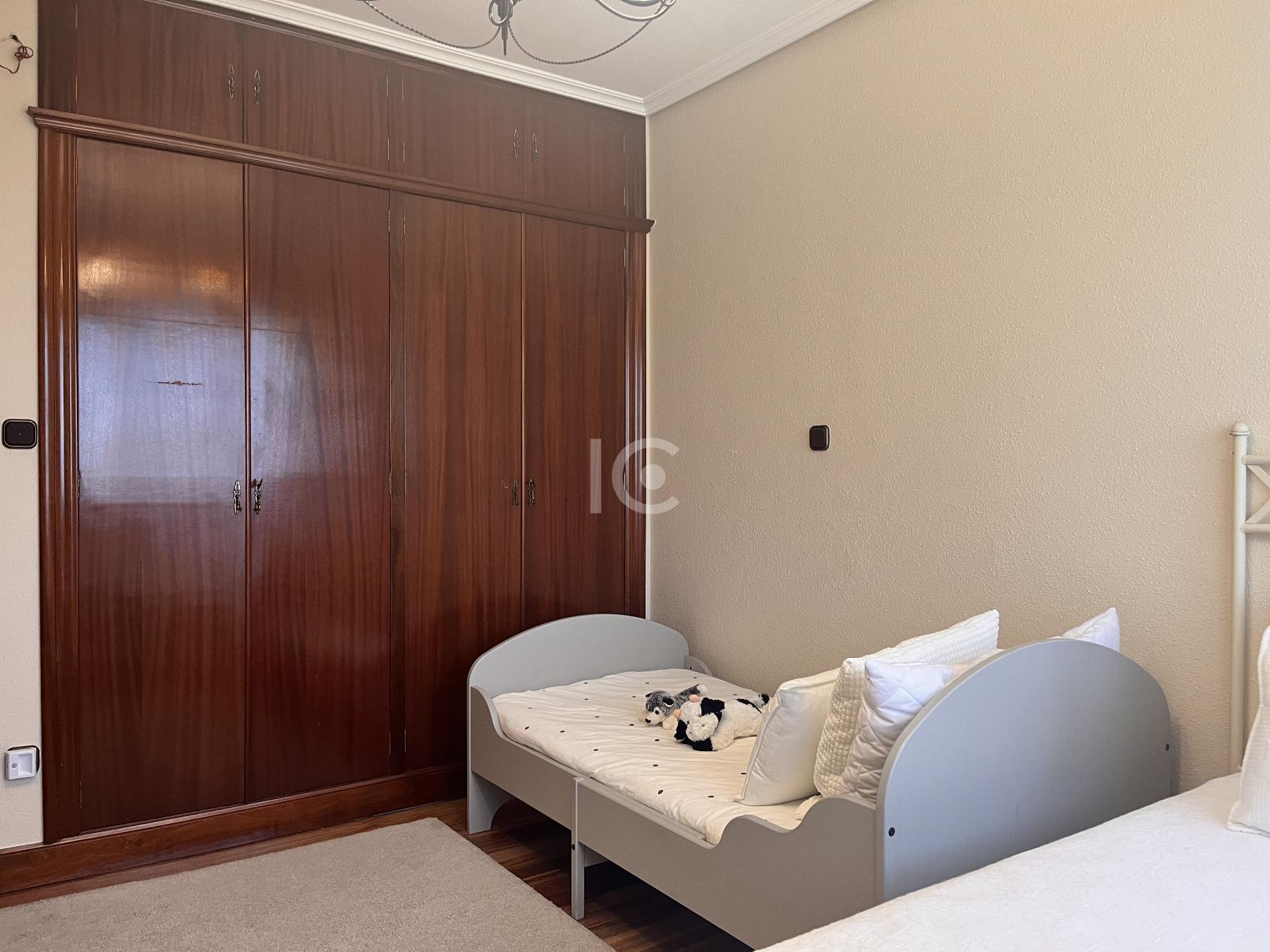For sale of chalet in Leioa