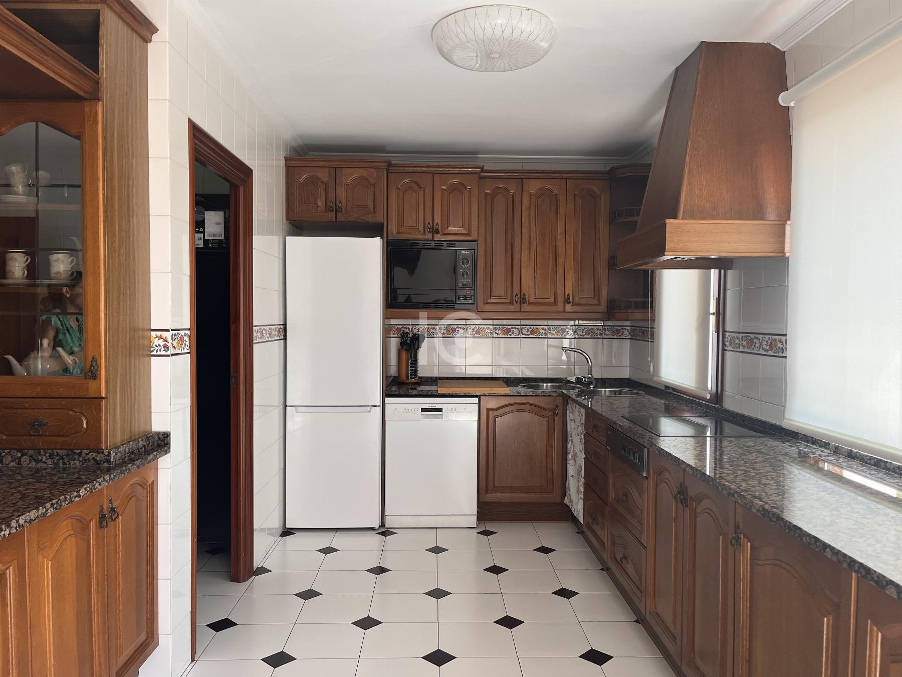 For sale of chalet in Leioa