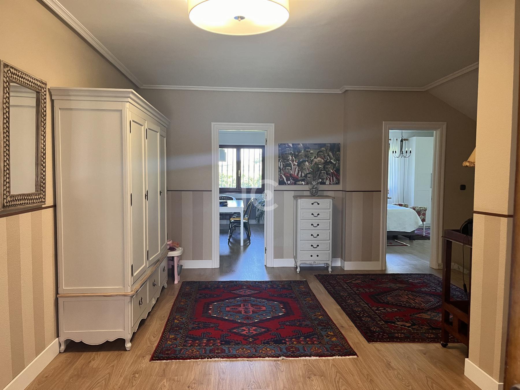 For sale of chalet in Leioa