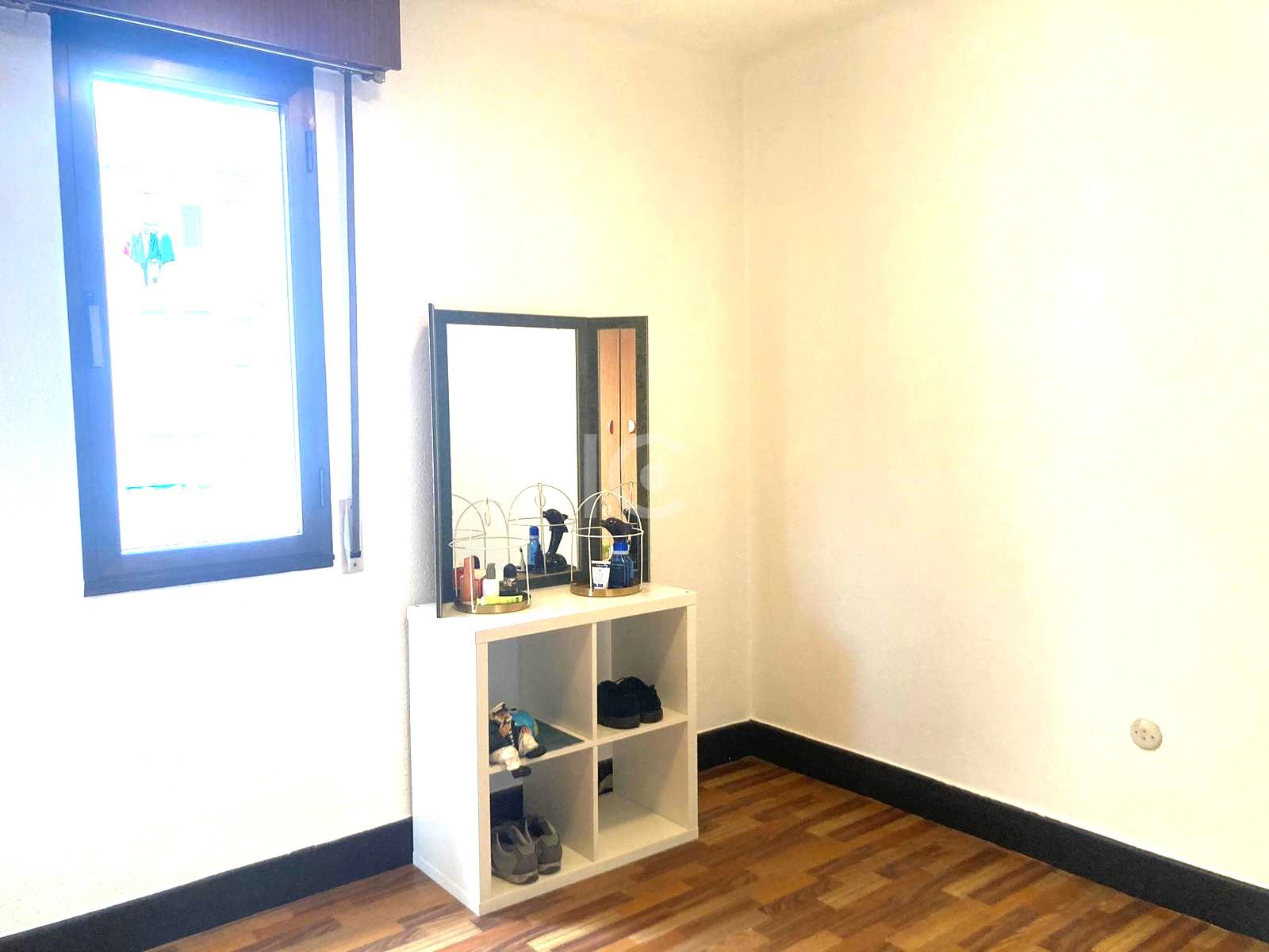 For sale of flat in Sestao