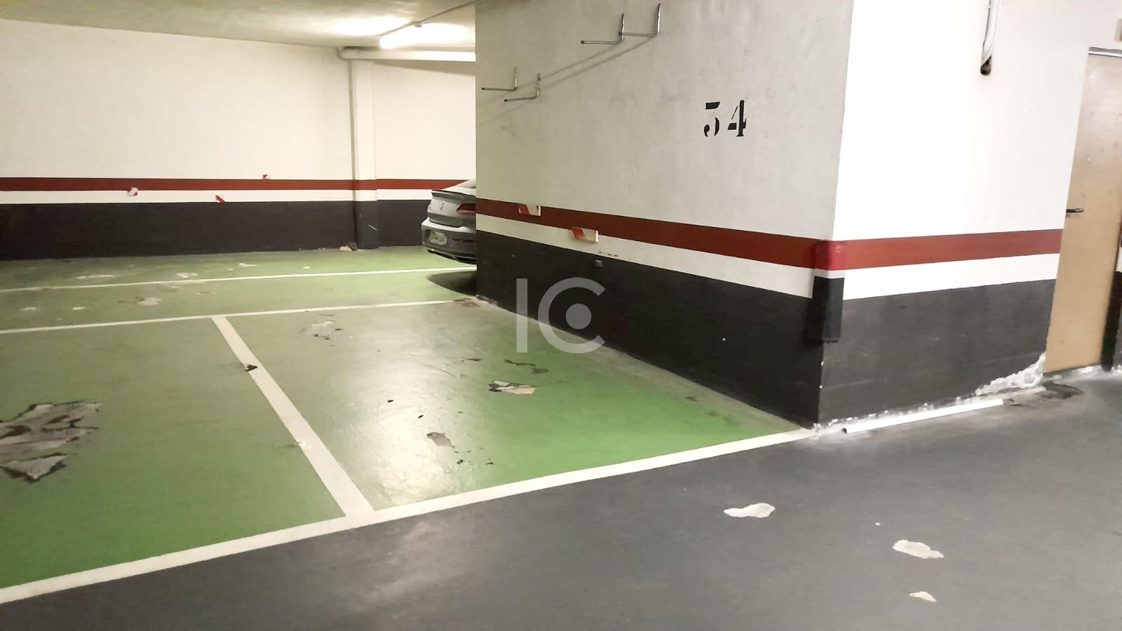 For rent of garage in Berango