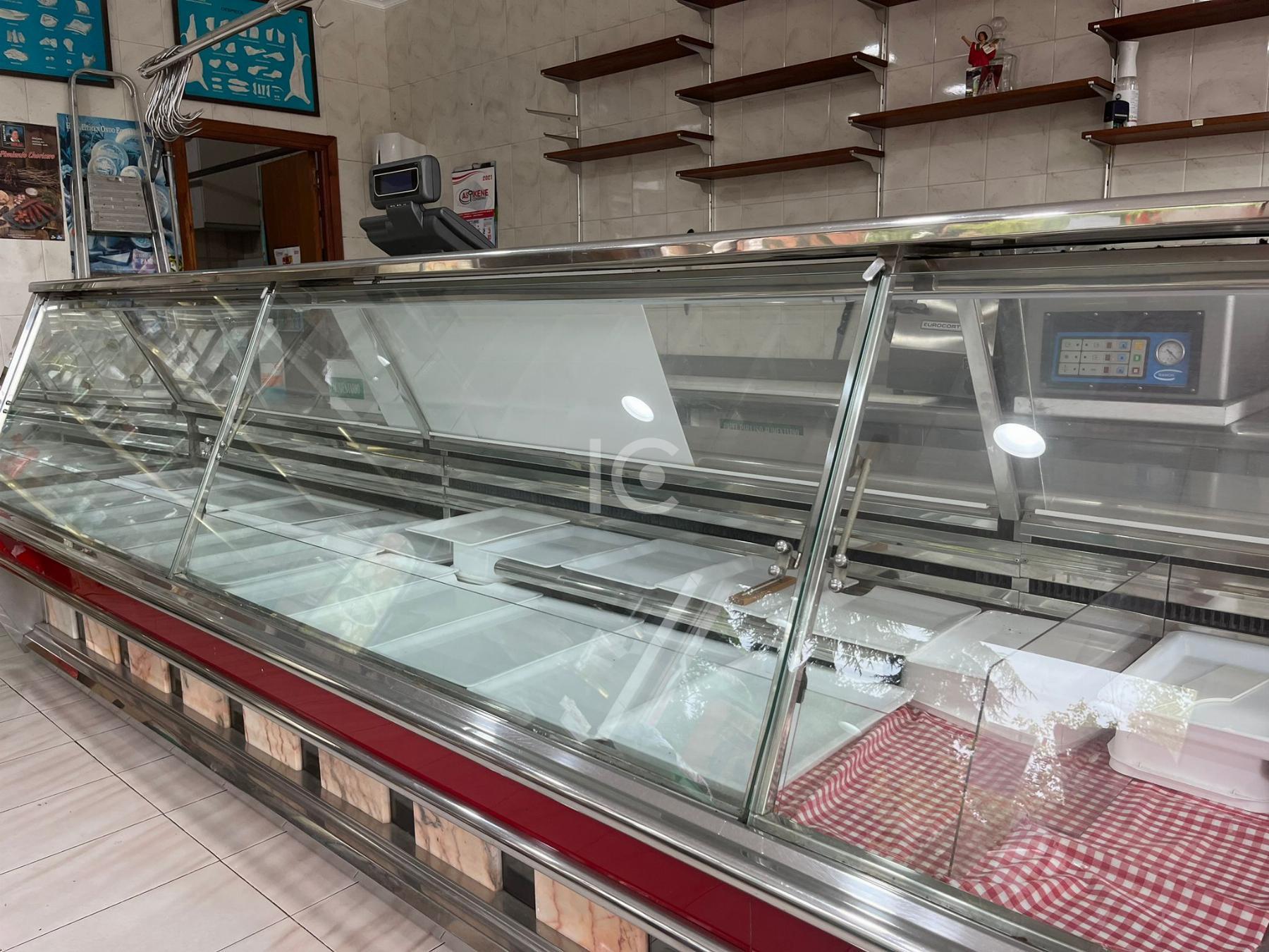 Alquiler de local comercial en Algorta