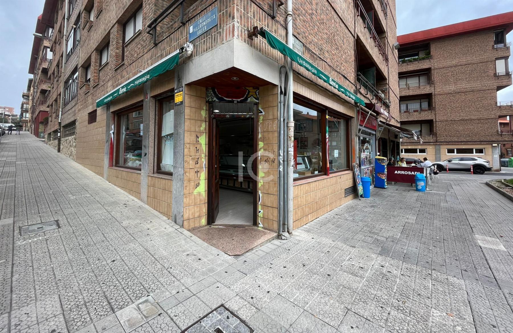 Venta de local comercial en Algorta