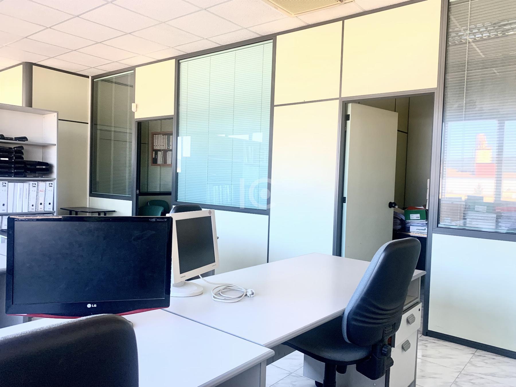For sale of office in Erandio