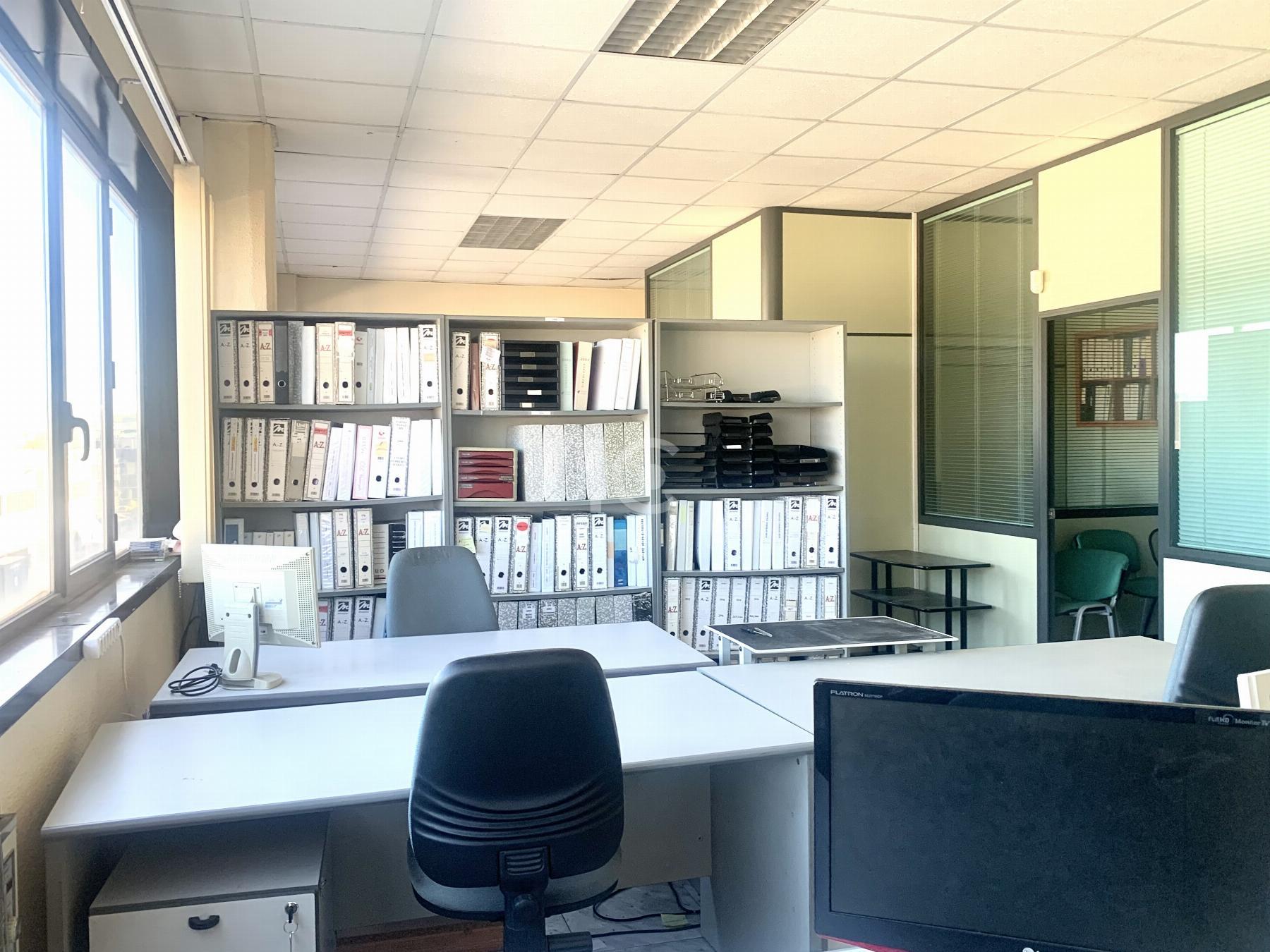 For sale of office in Erandio