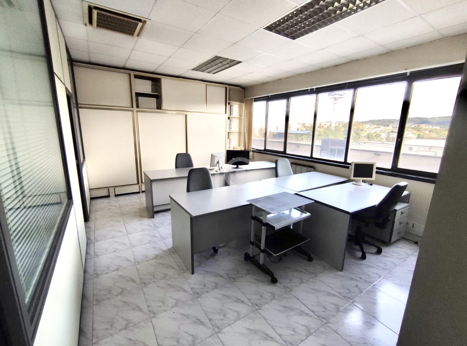 For sale of office in Erandio