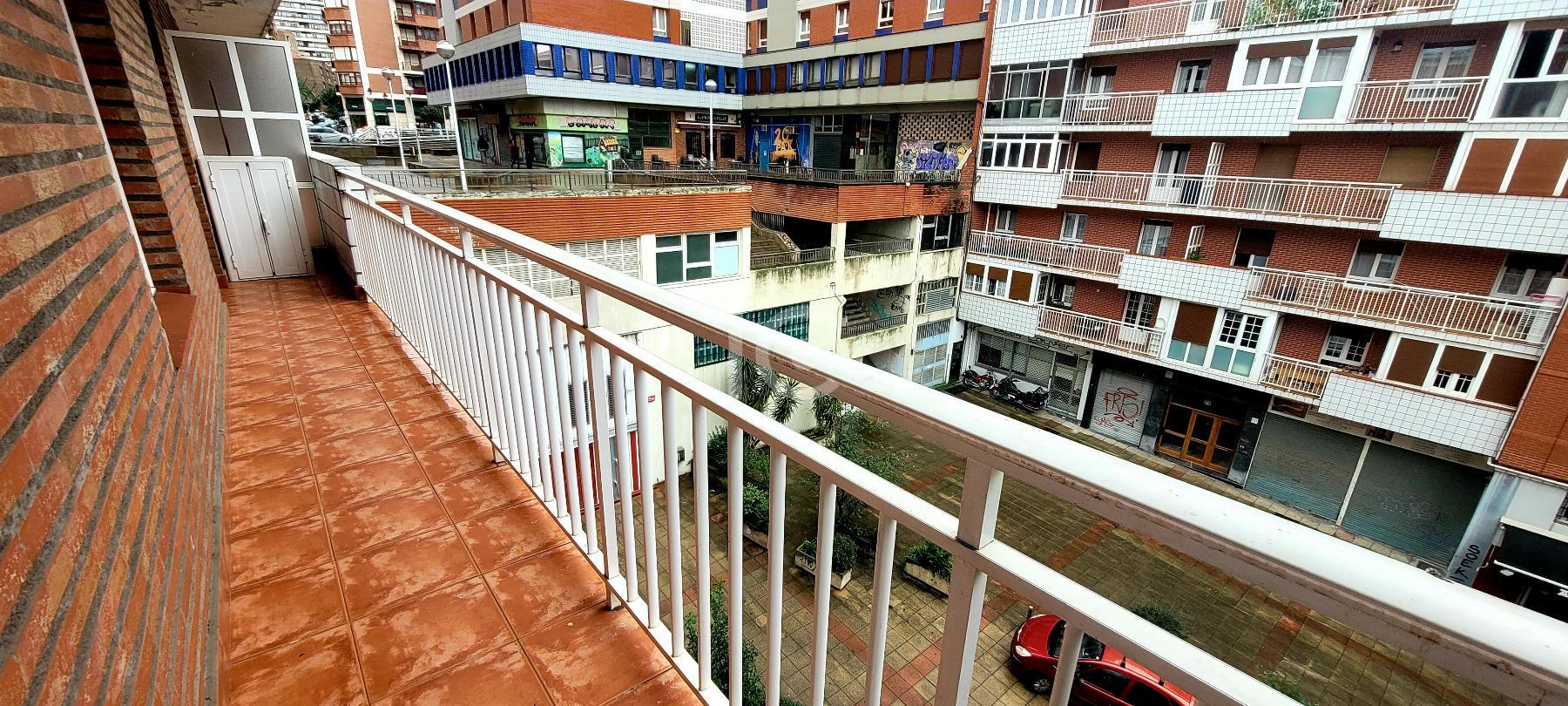 Piso en venta en Santutxu, Bilbao