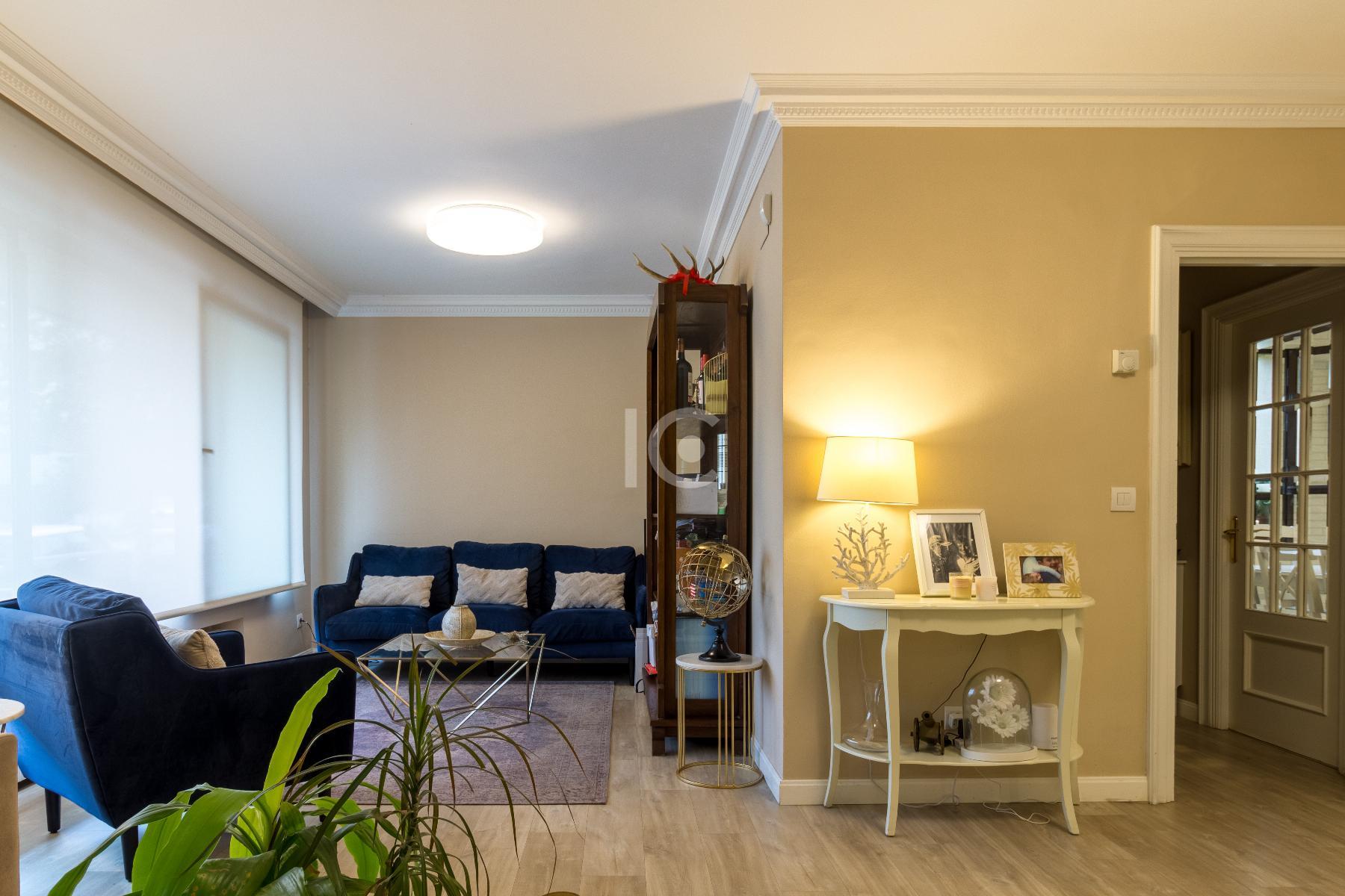 For sale of flat in Getxo