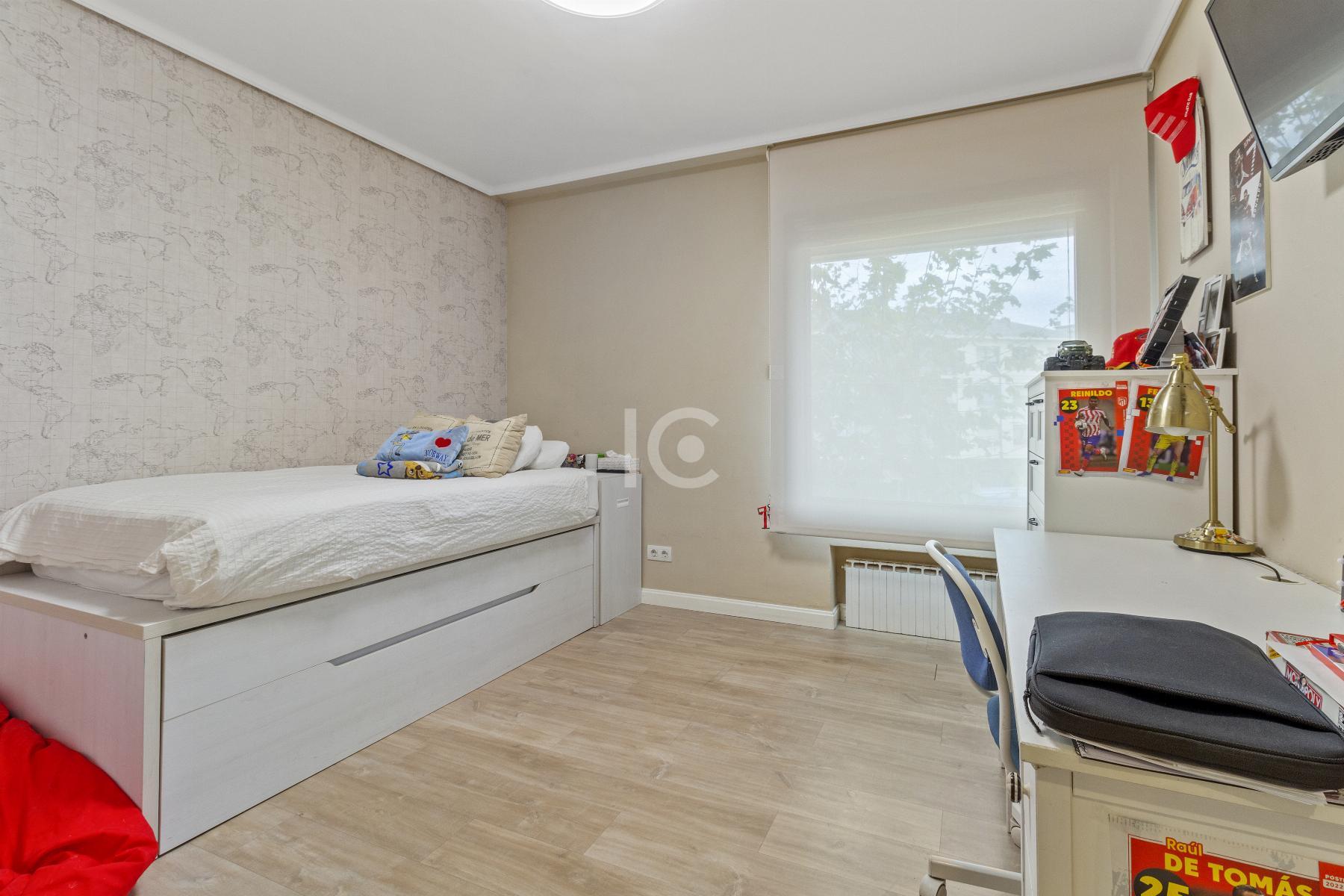 For sale of flat in Getxo