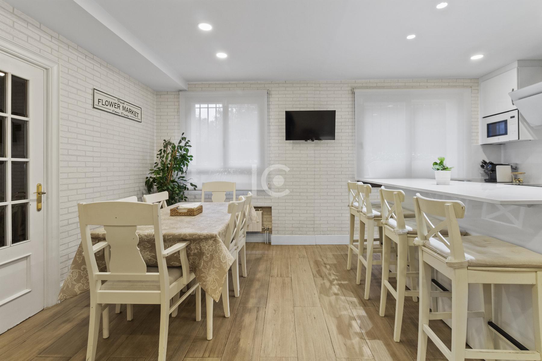 For sale of flat in Getxo