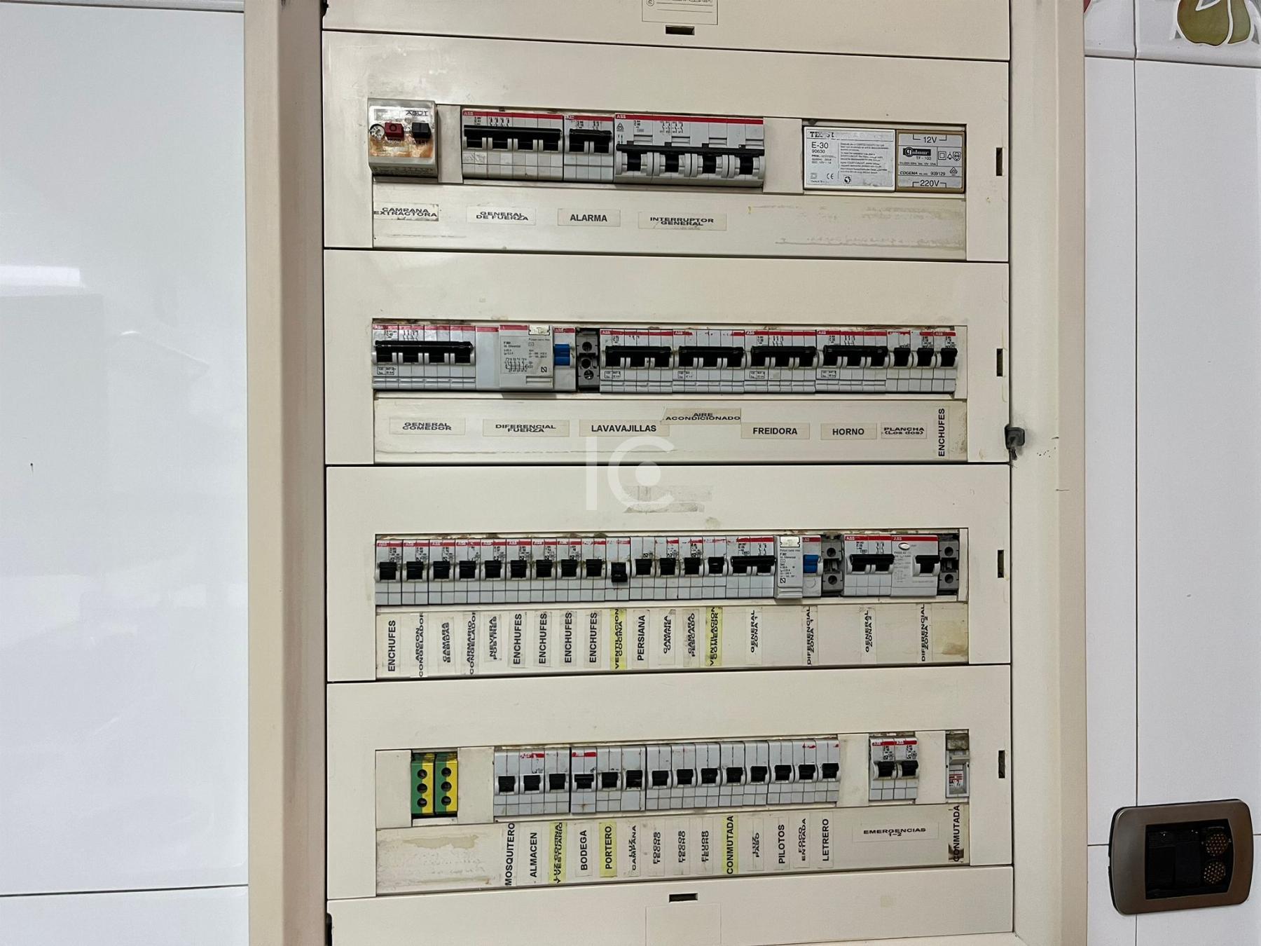 For rent of commercial in Bilbao