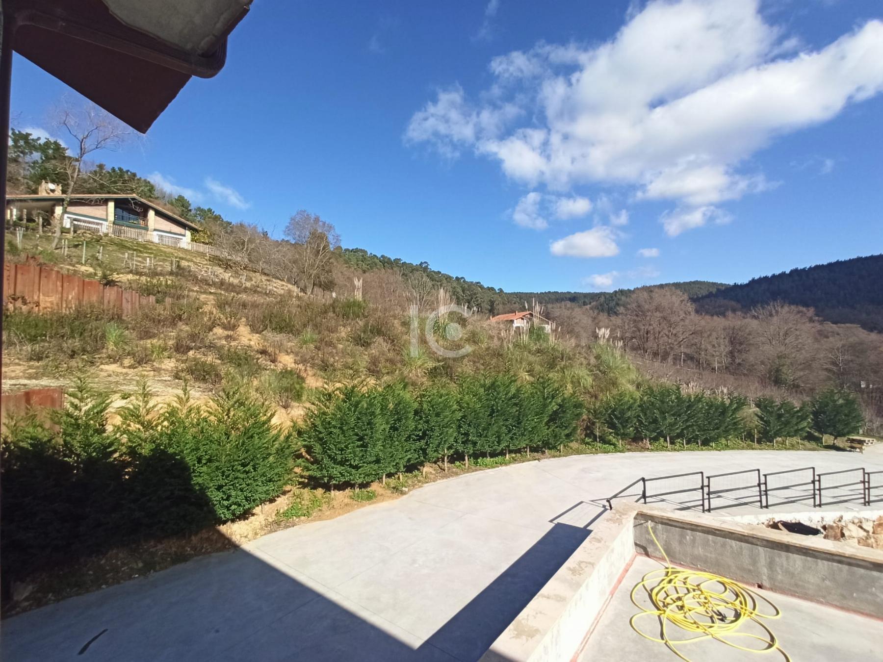 For sale of house in Berango